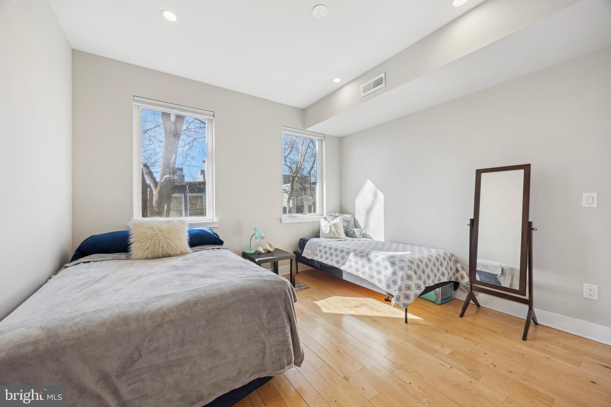 GRAYS FERRY - Residential