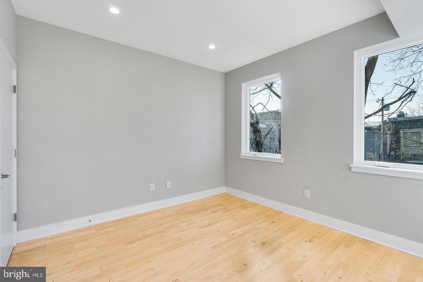 GRAYS FERRY - Residential