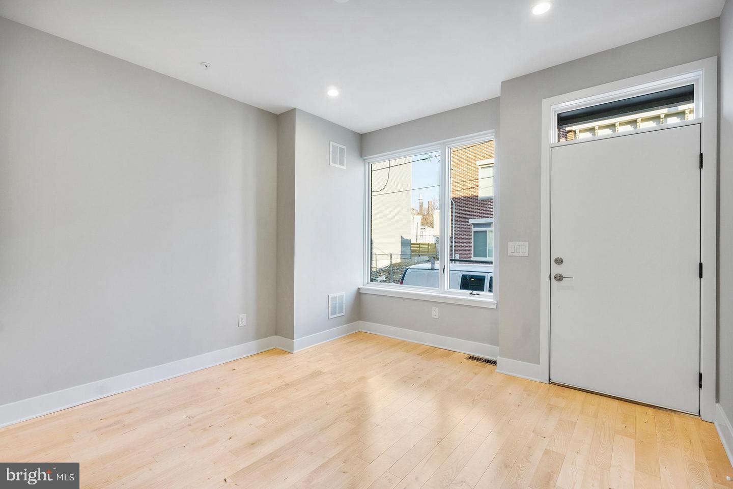 GRAYS FERRY - Residential