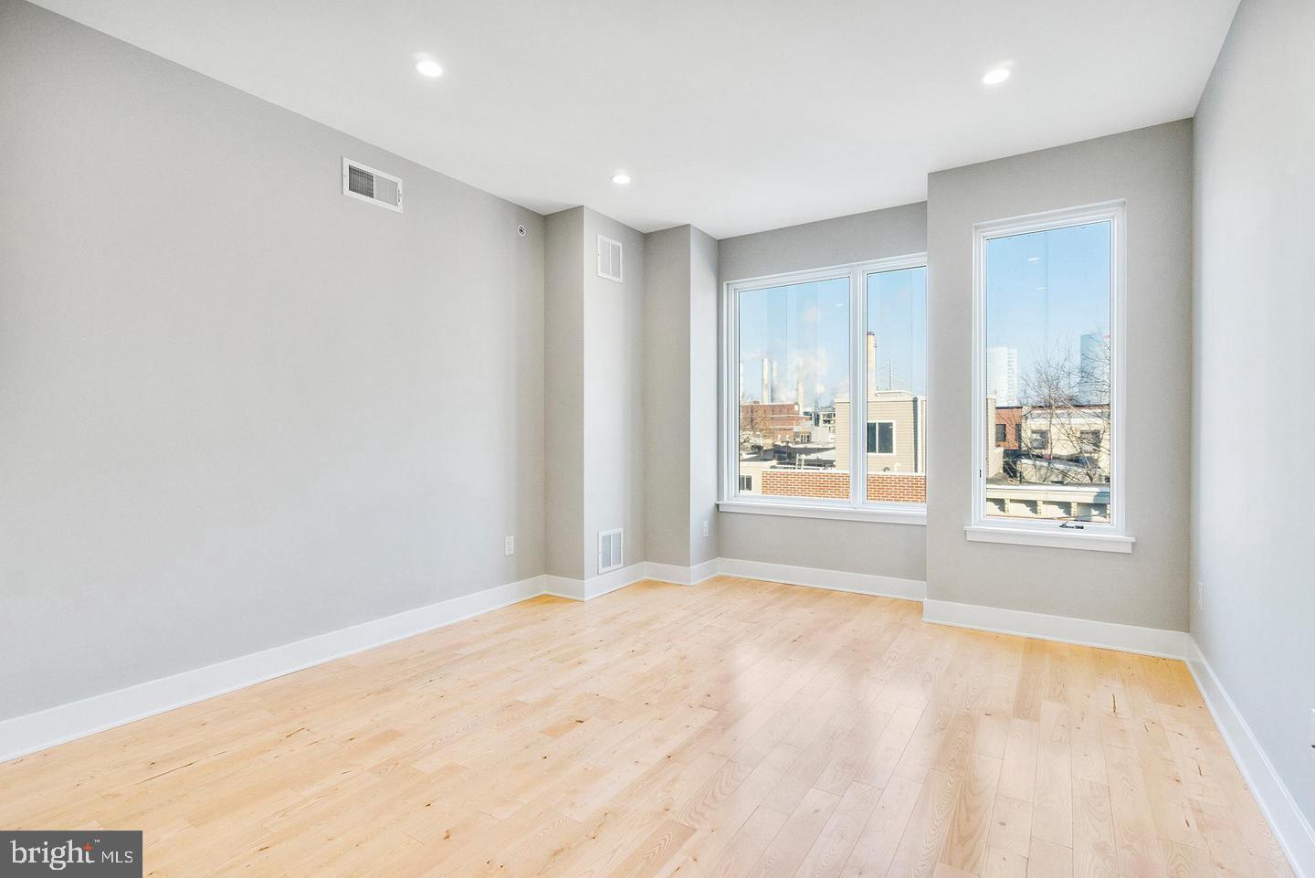 GRAYS FERRY - Residential