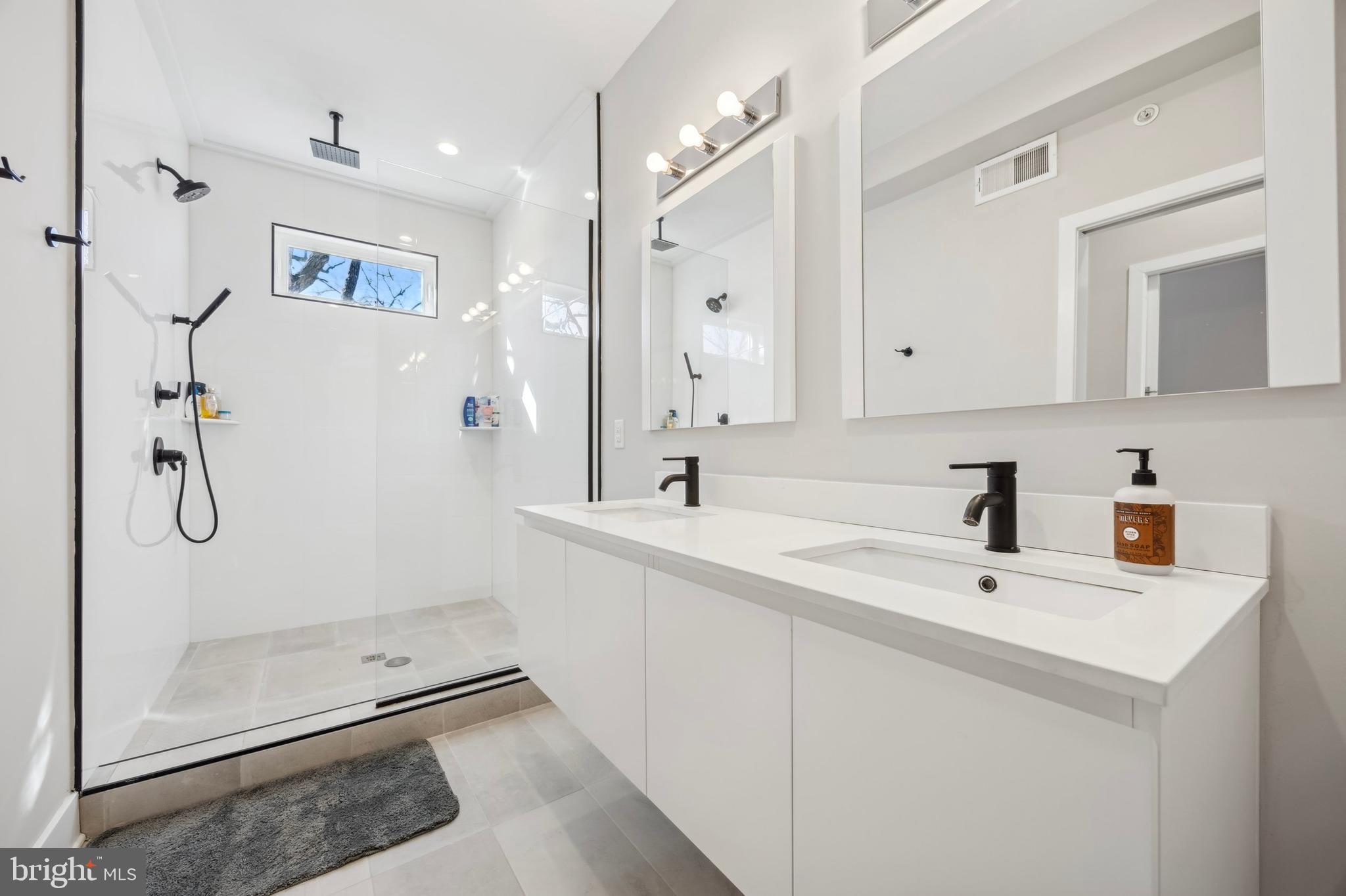 GRAYS FERRY - Residential