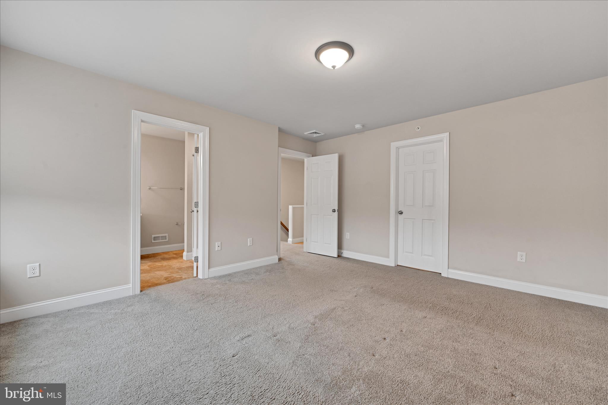 CEDAR HOLLOW - Residential