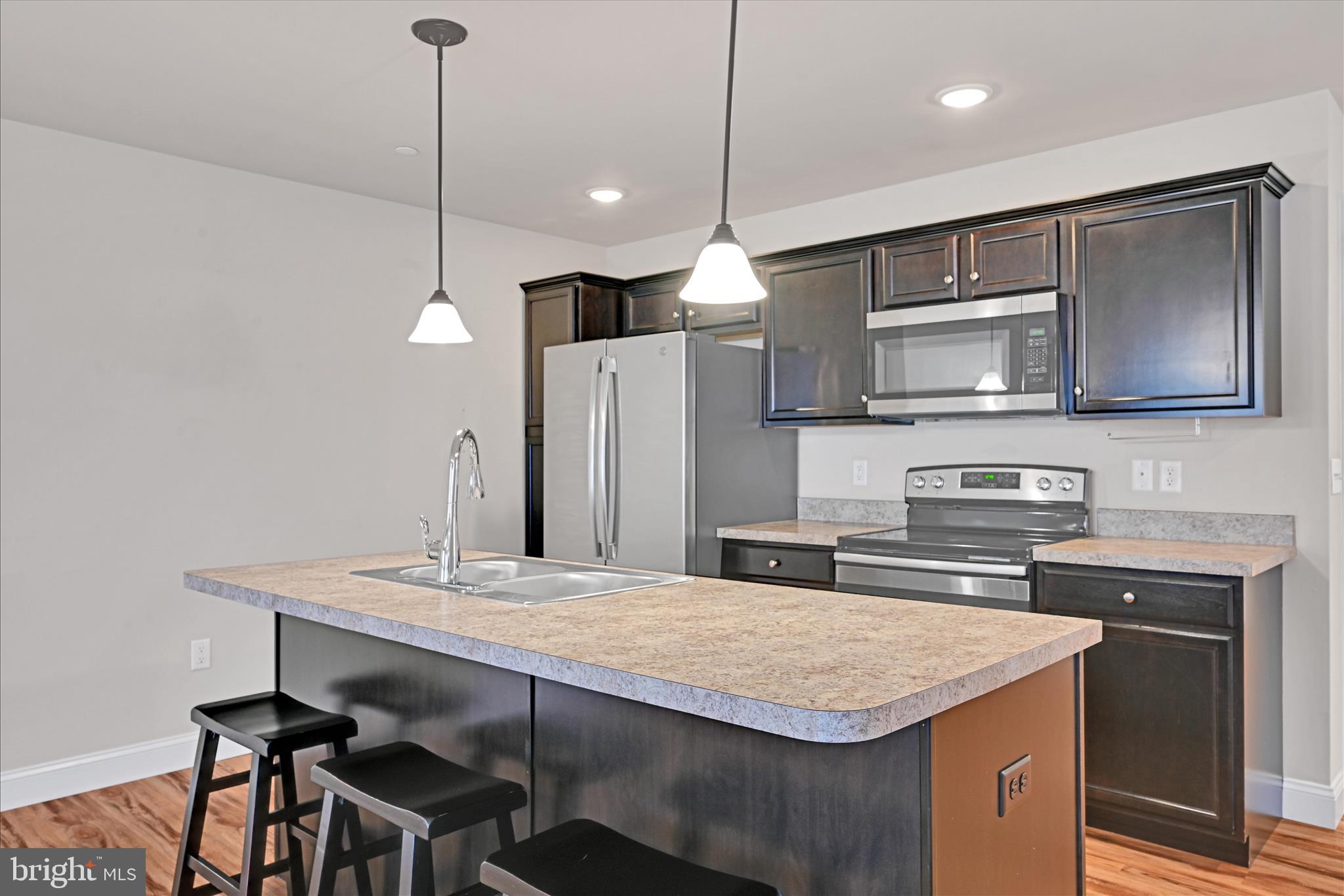 CEDAR HOLLOW - Residential