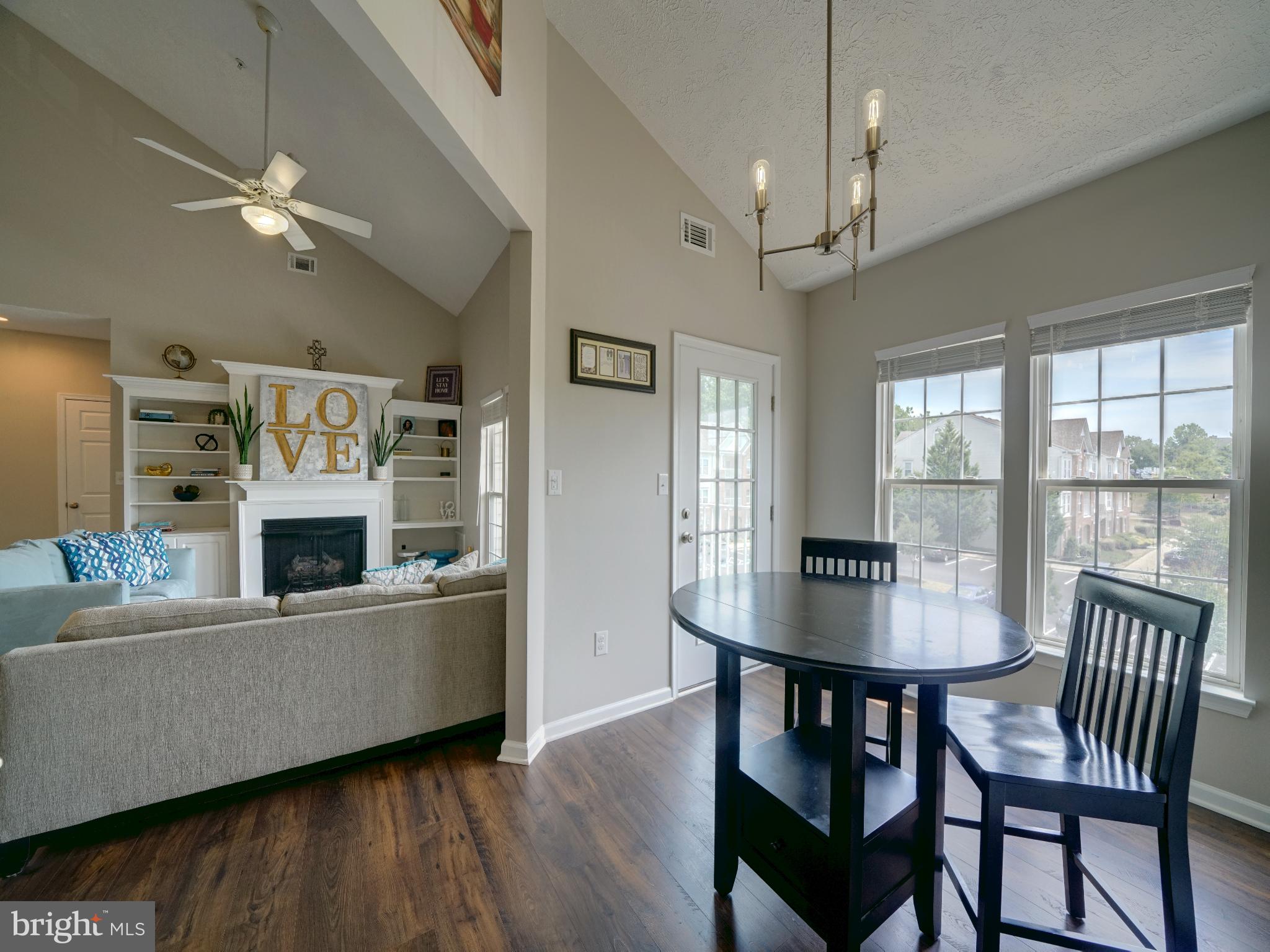 PINEY ORCHARD - Residential