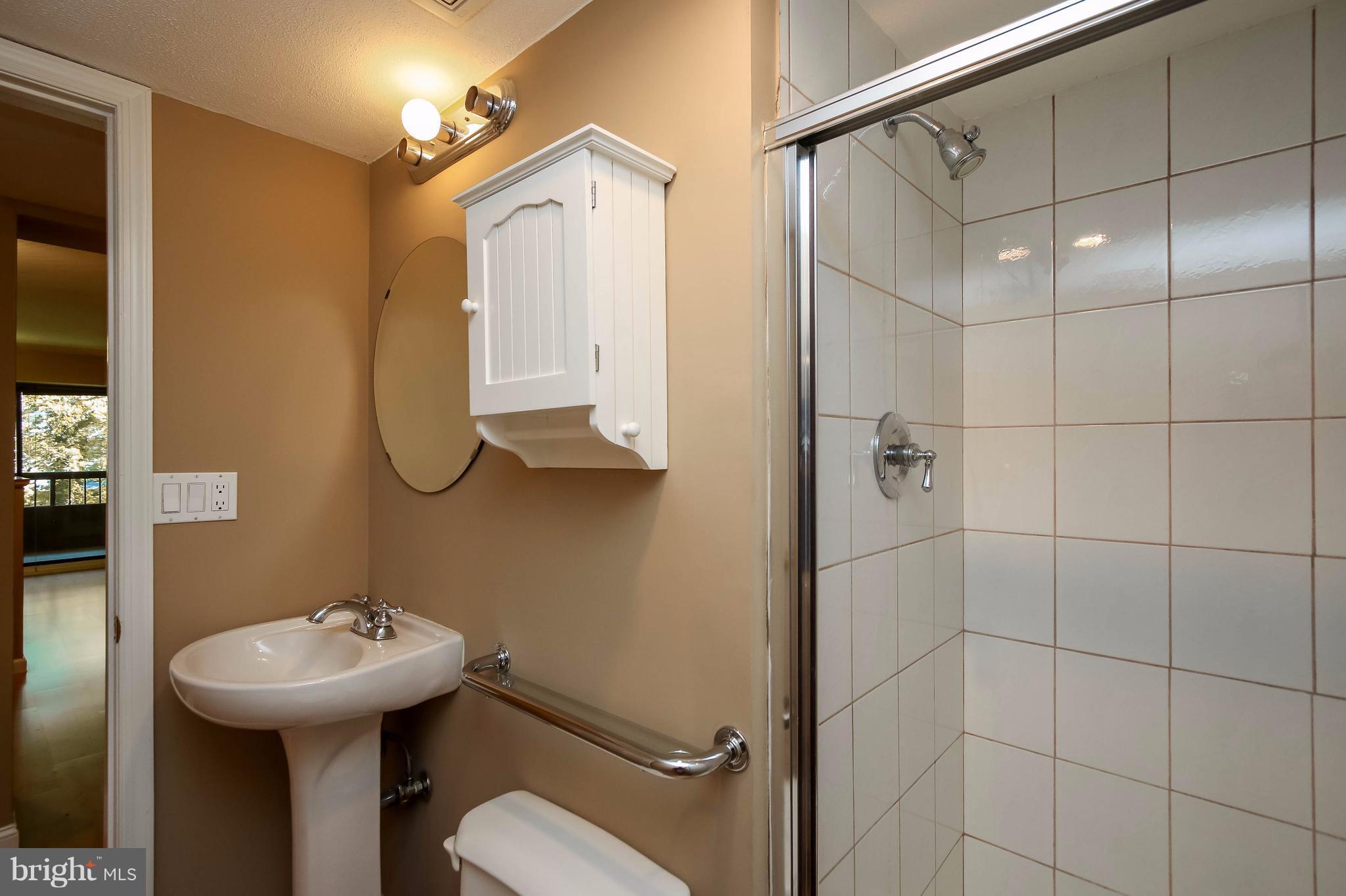 DEERING WOODS - Residential