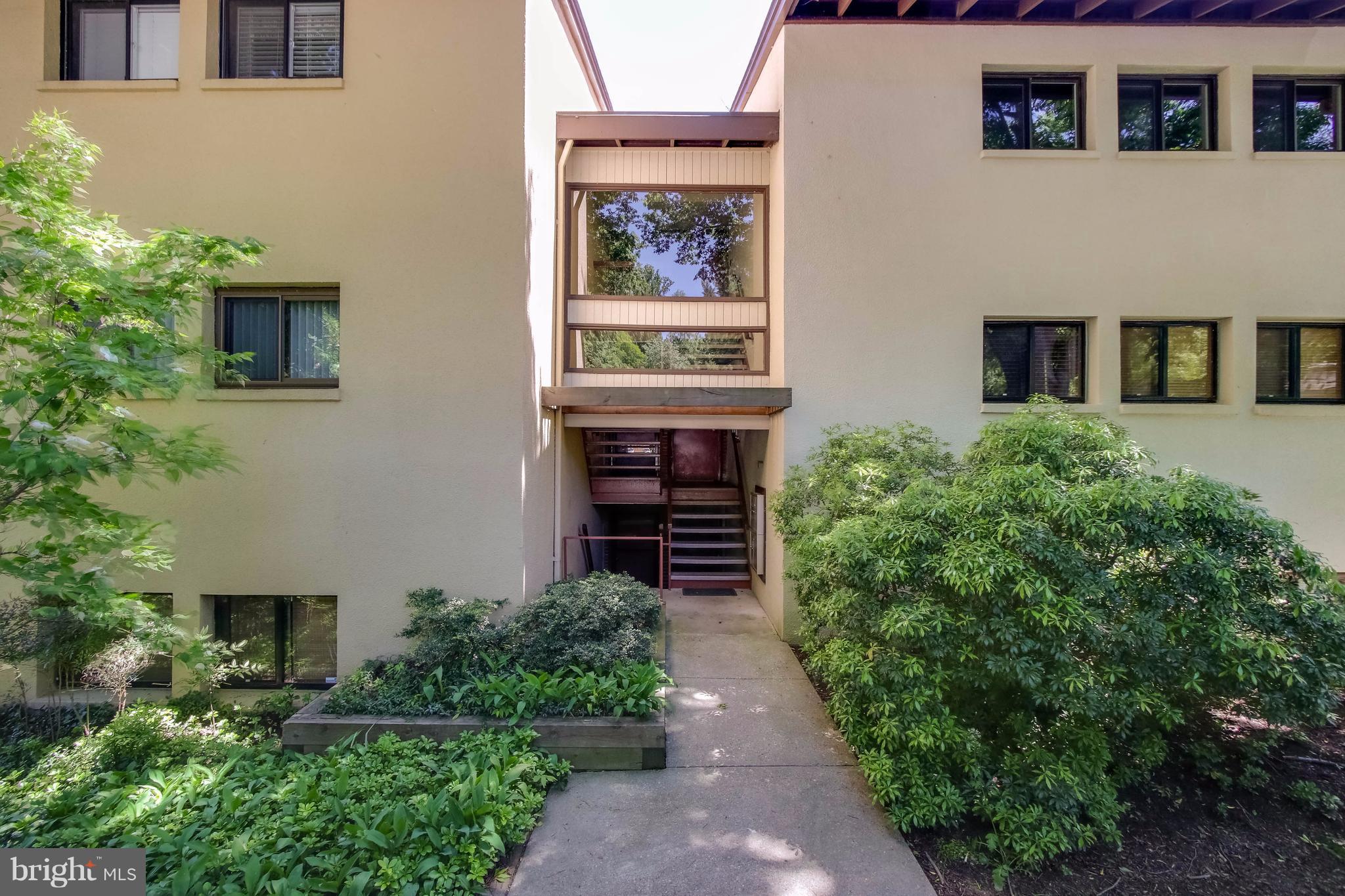 DEERING WOODS - Residential