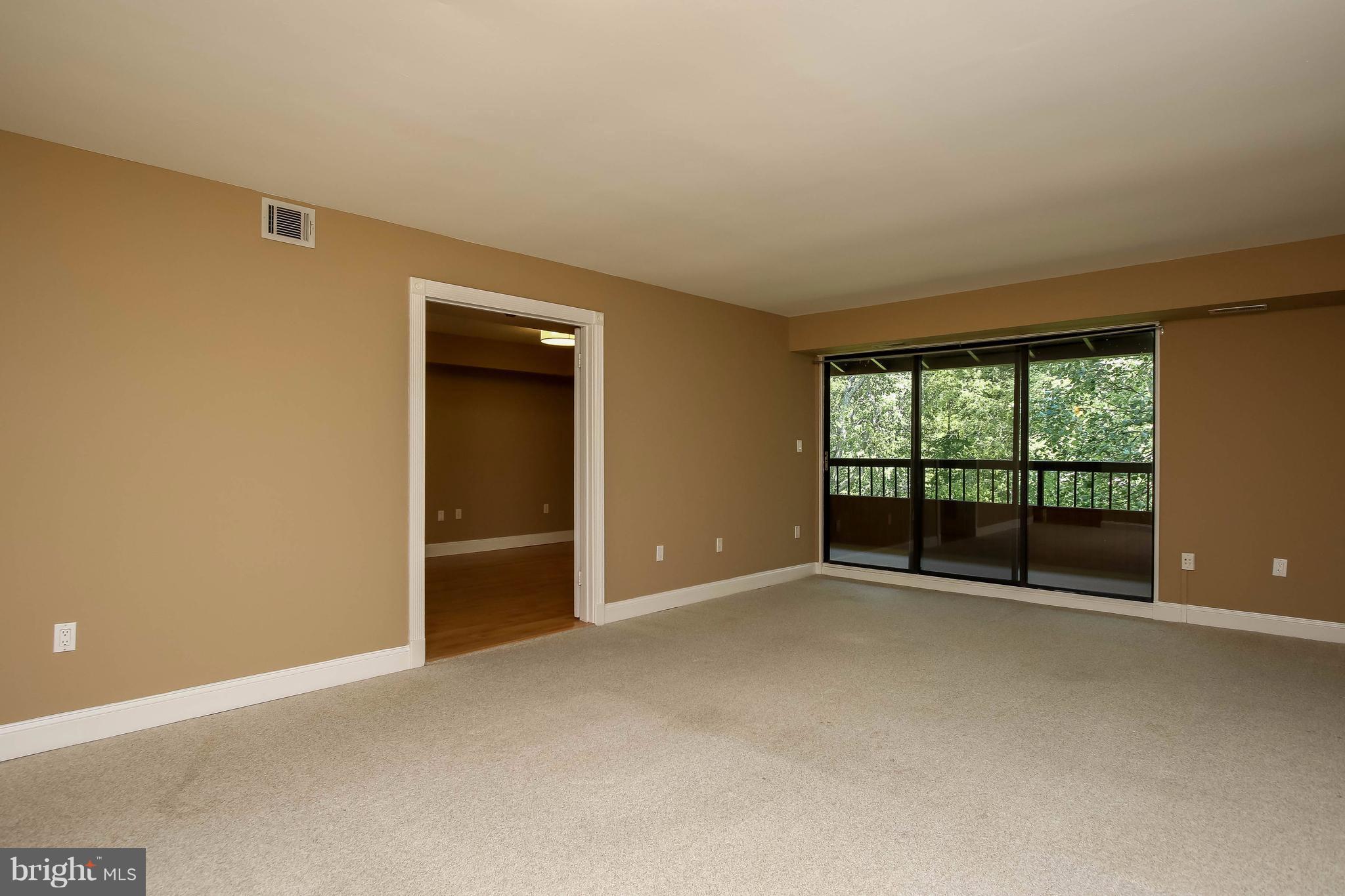 DEERING WOODS - Residential