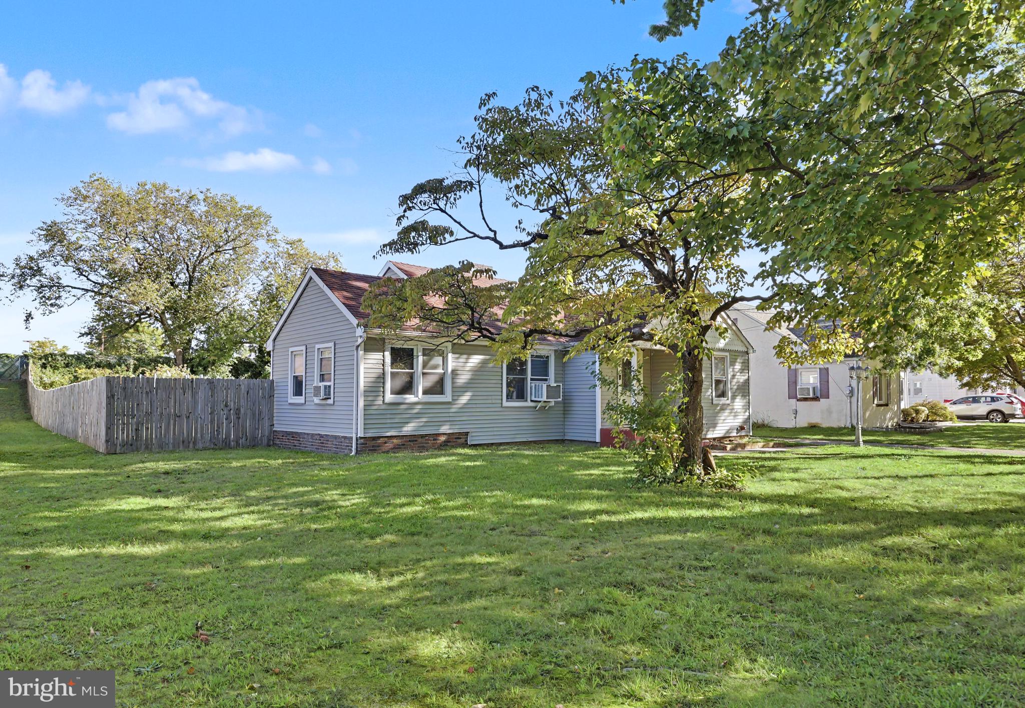 16 LINDEN ROAD