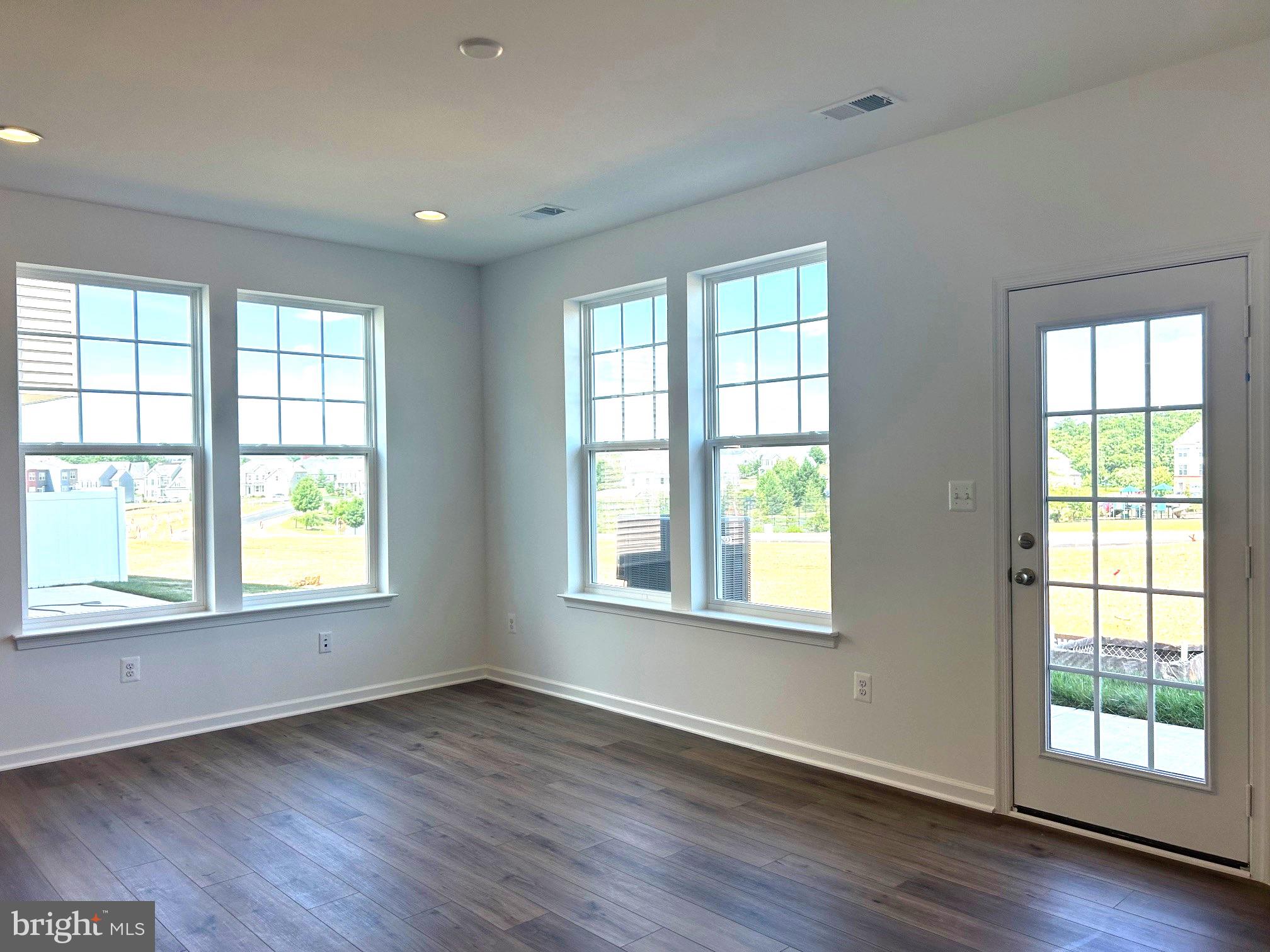 MARTINSBURG STATION - Residential