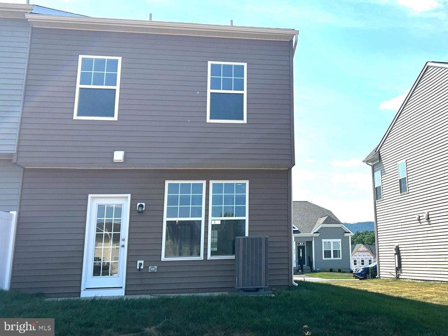 MARTINSBURG STATION - Residential