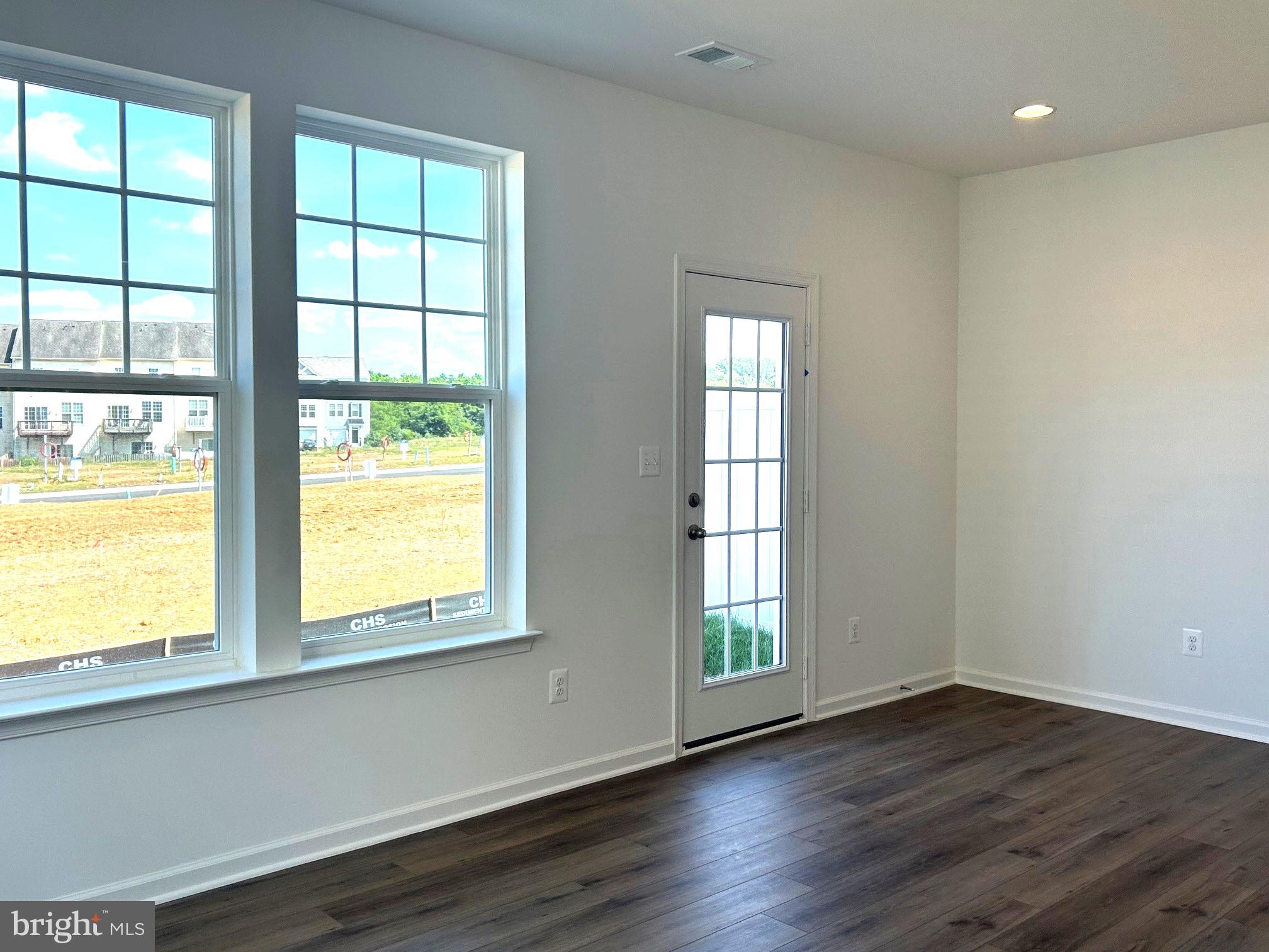 MARTINSBURG STATION - Residential