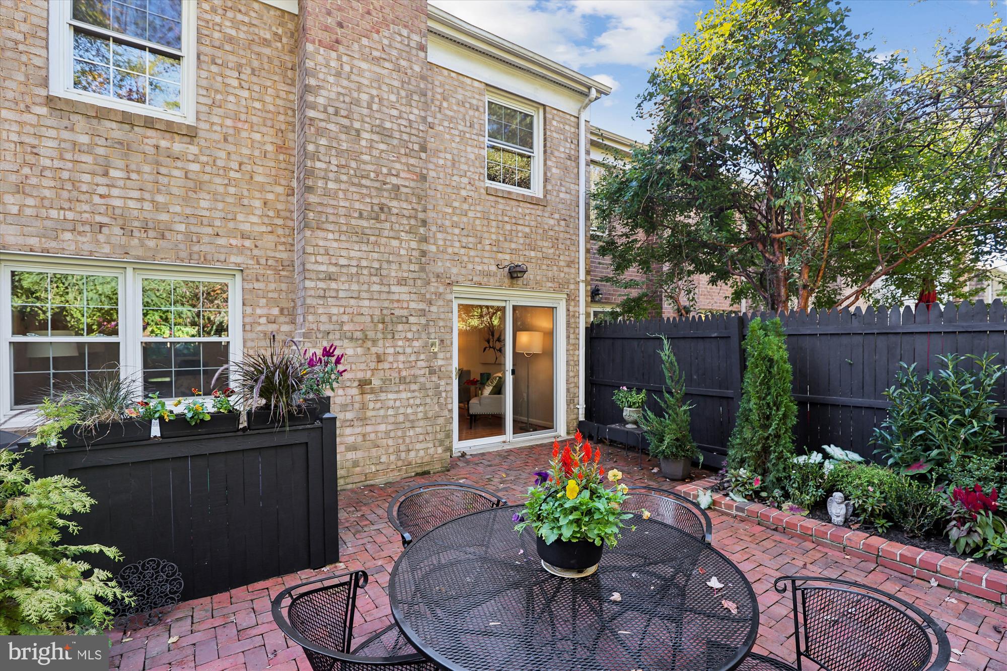 HALLCREST HEIGHTS - Residential