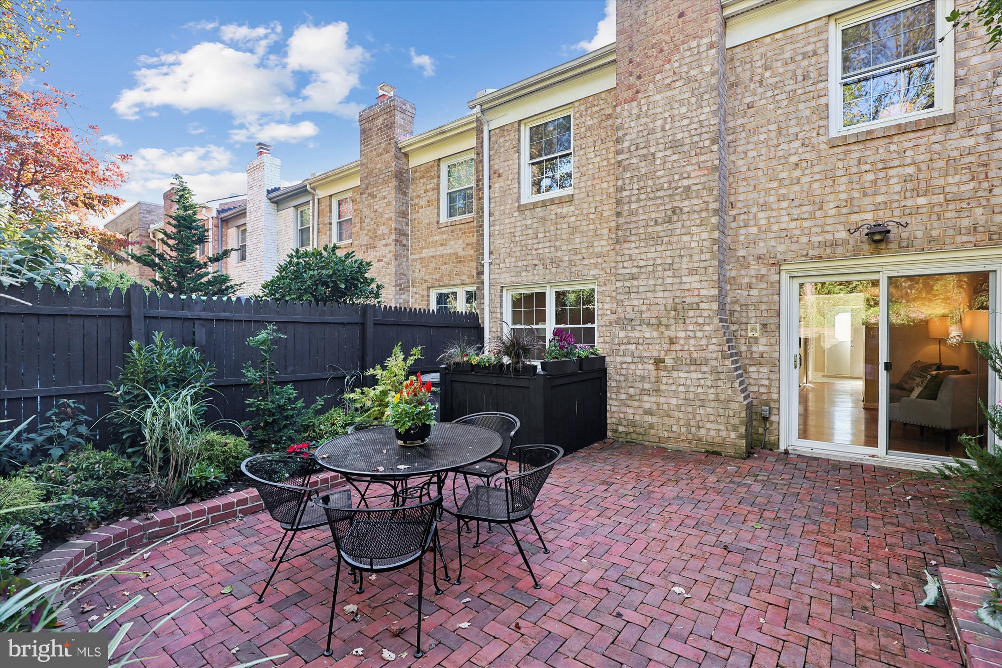 HALLCREST HEIGHTS - Residential