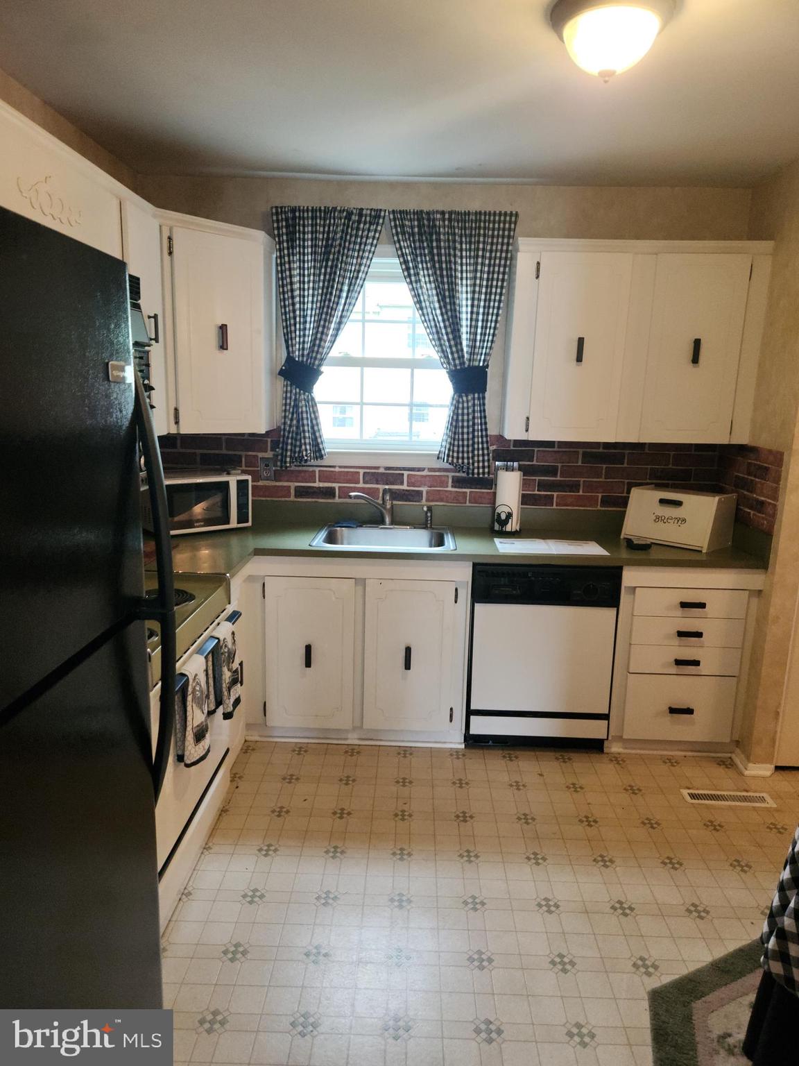 ELVATON TOWNE CONDO - Residential