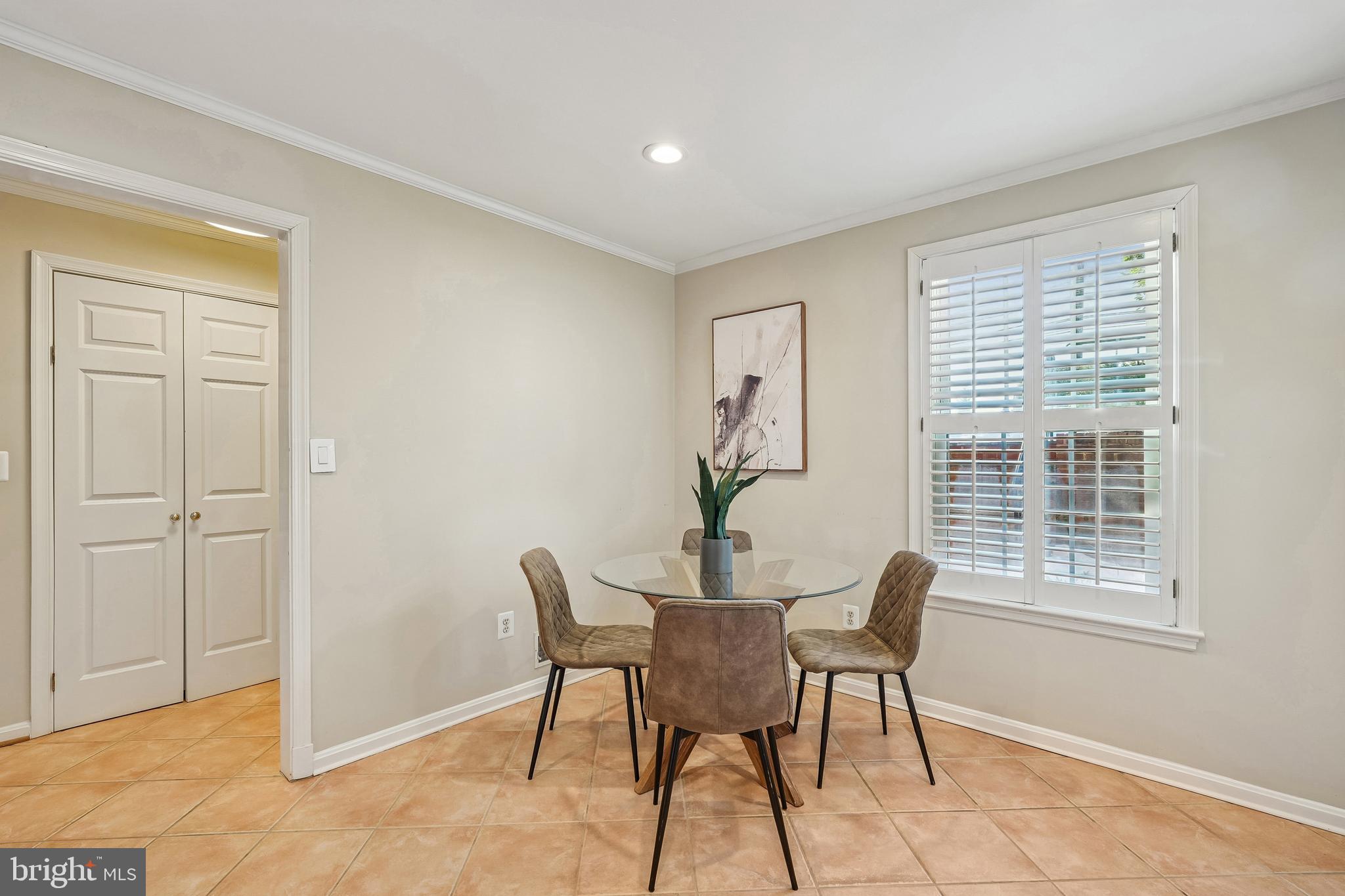 4821 SANGAMORE ROAD 12