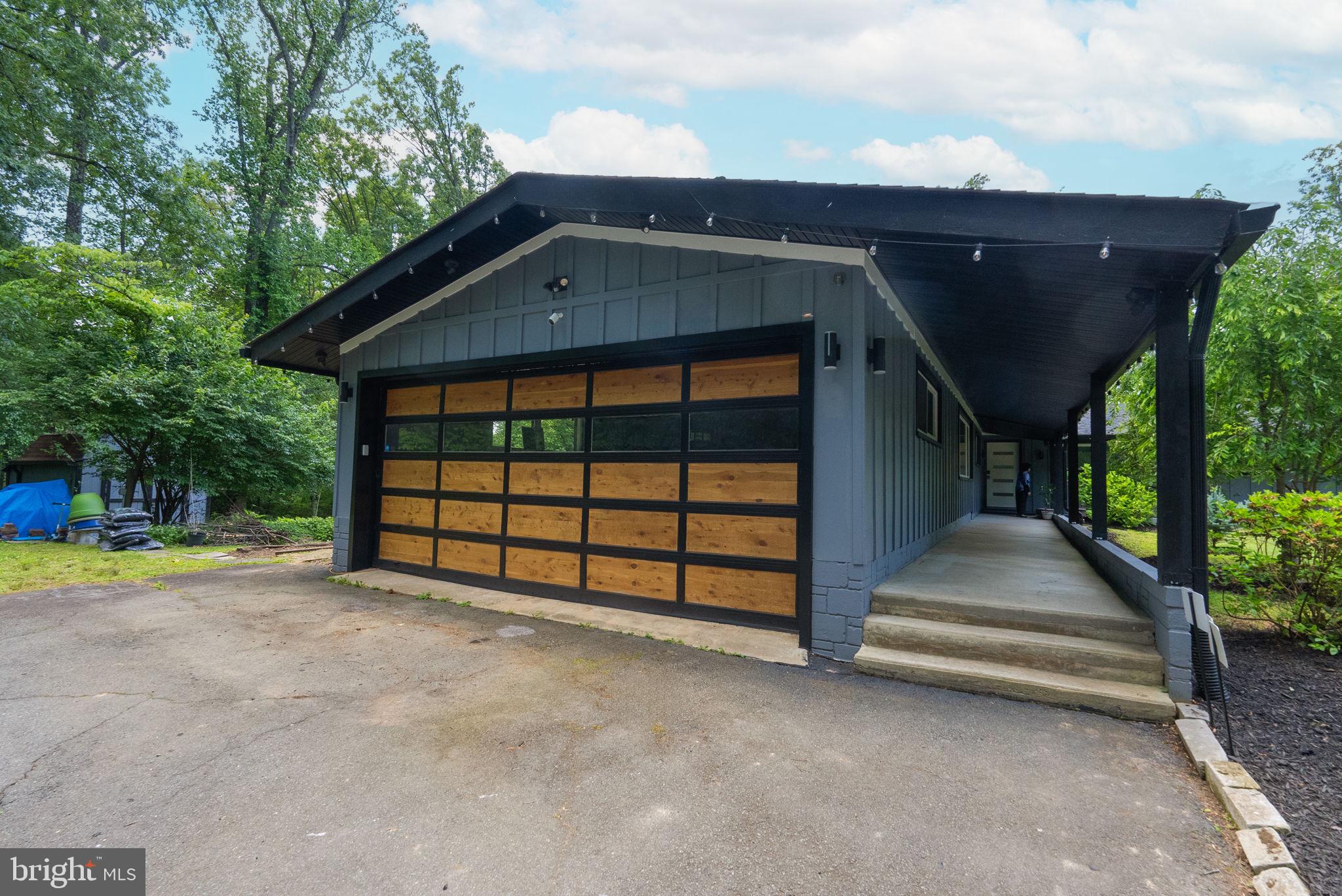 MANTUA - Residential