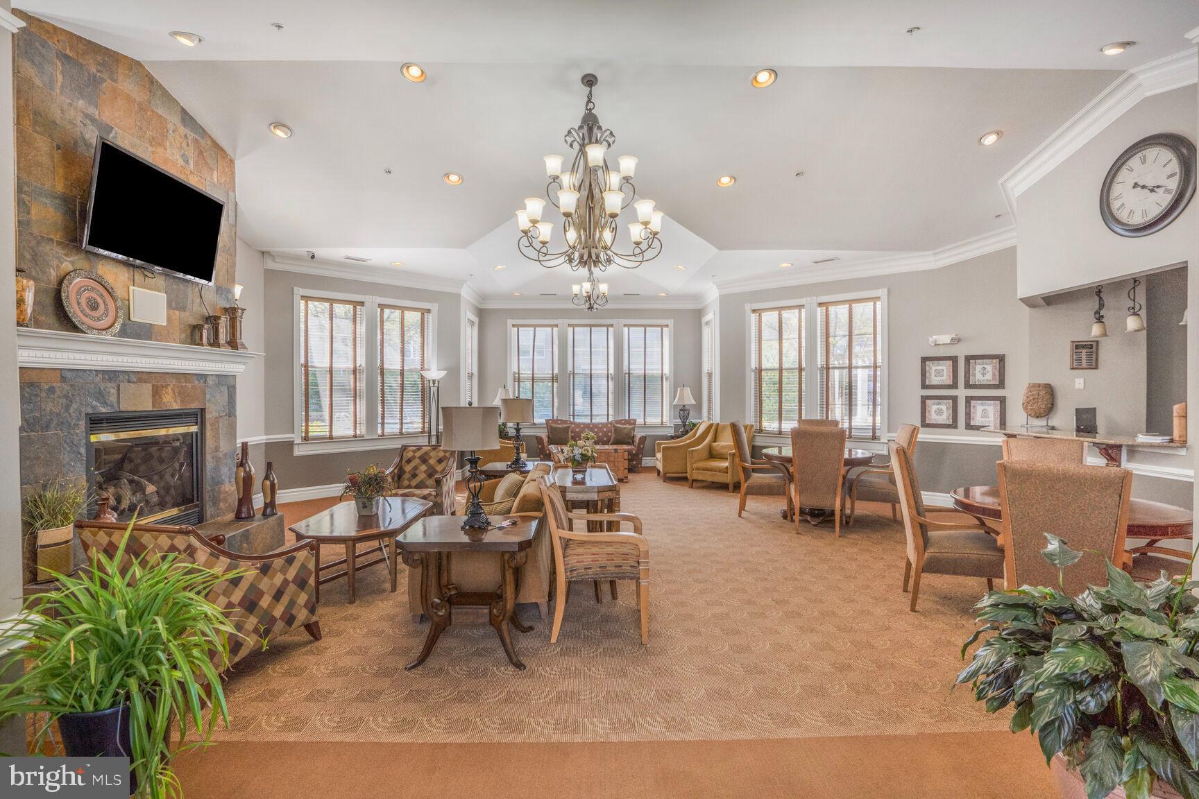 CHANTILLY PARK - Residential