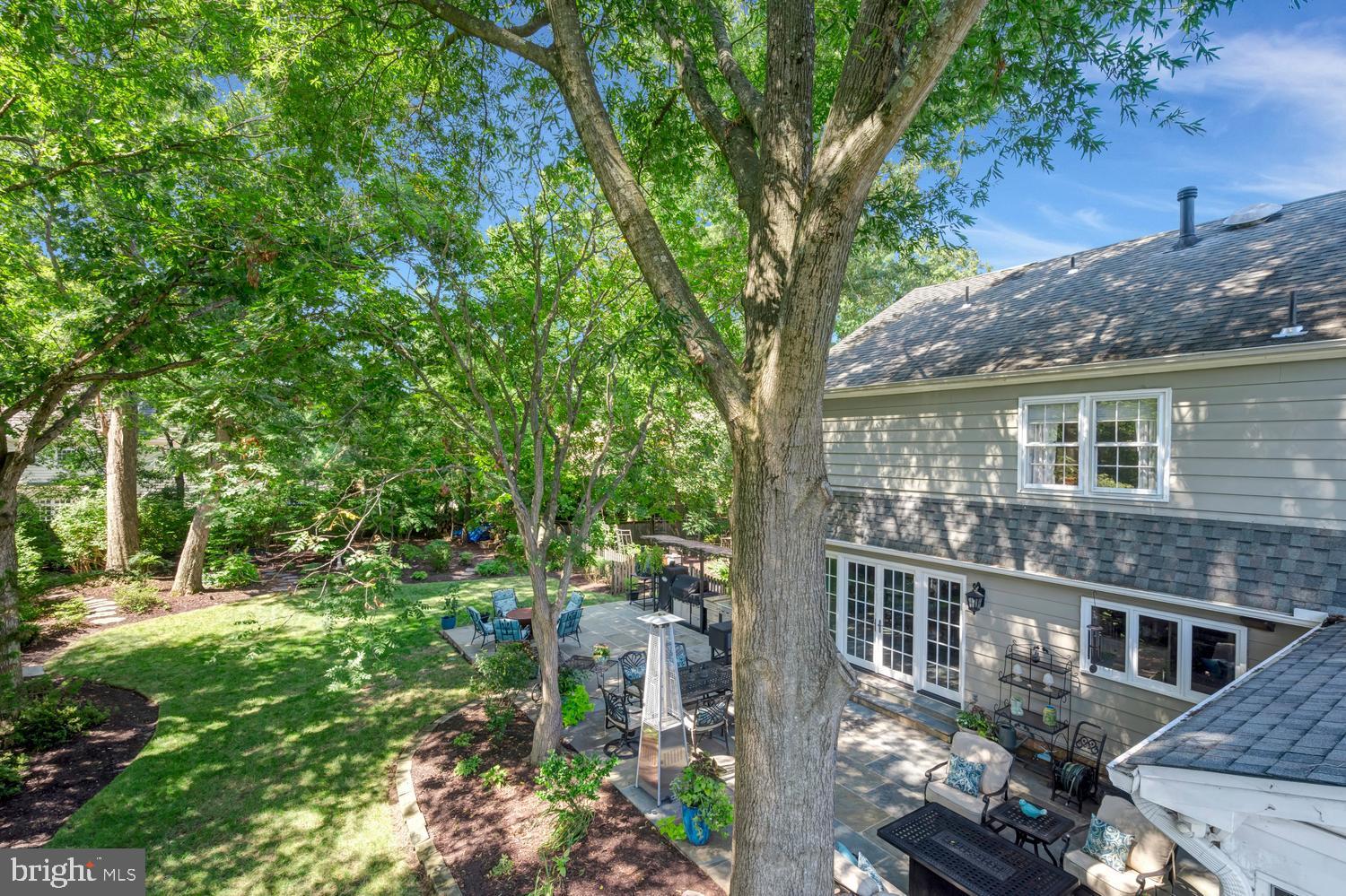 3723 RIVERWOOD ROAD