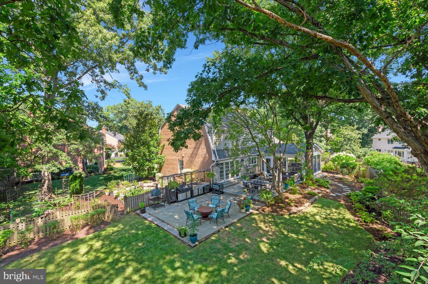 3723 RIVERWOOD ROAD