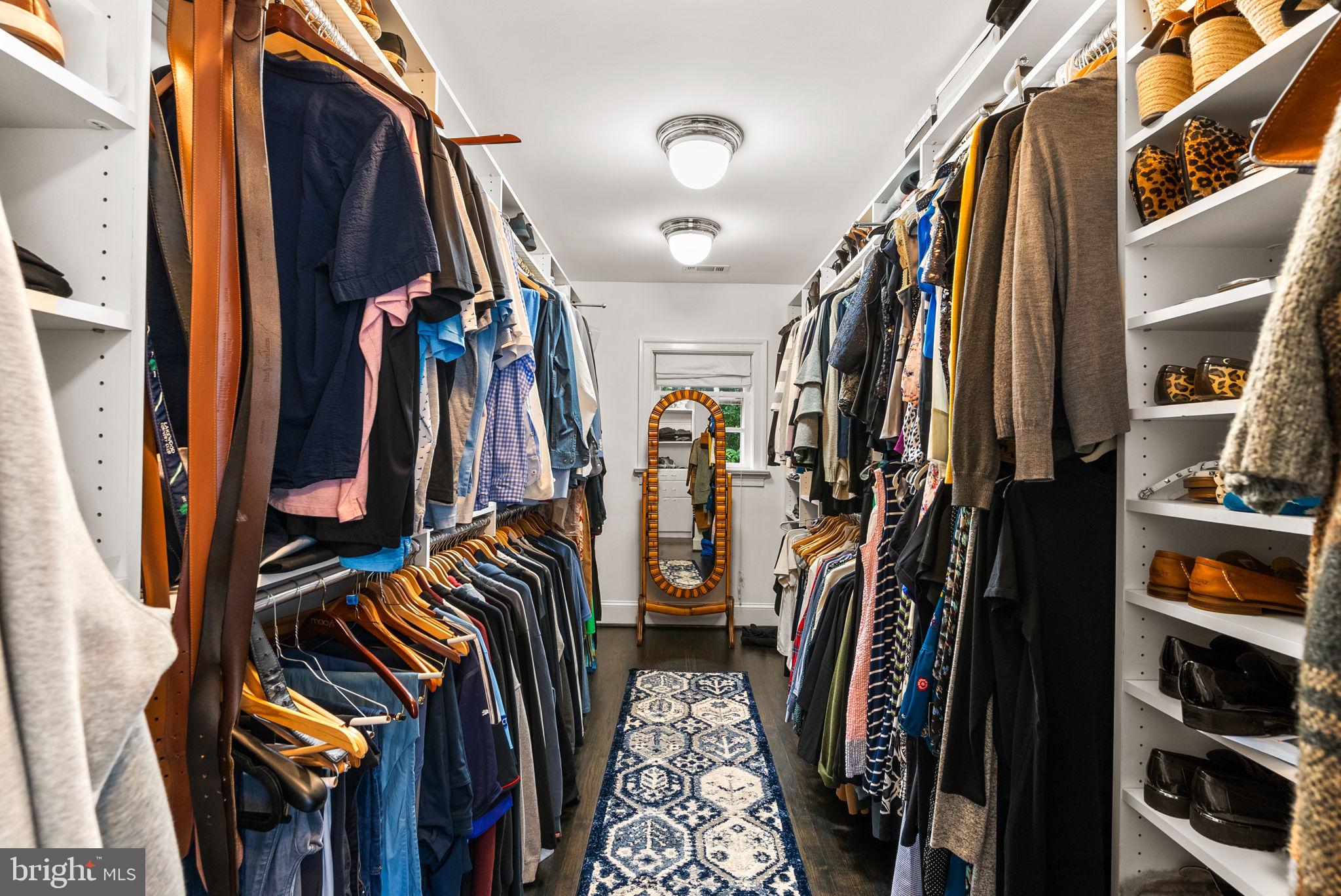 GLEN MILL KNOLLS - Residential