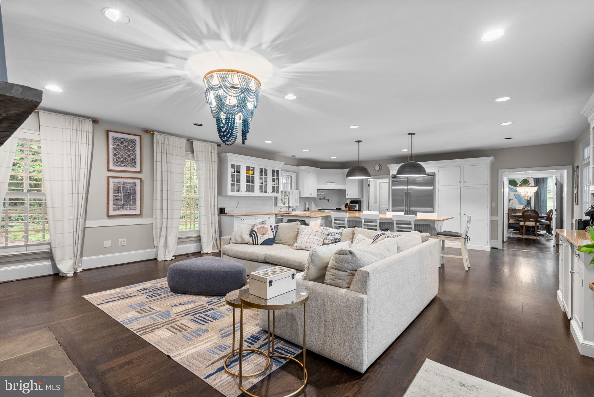 GLEN MILL KNOLLS - Residential