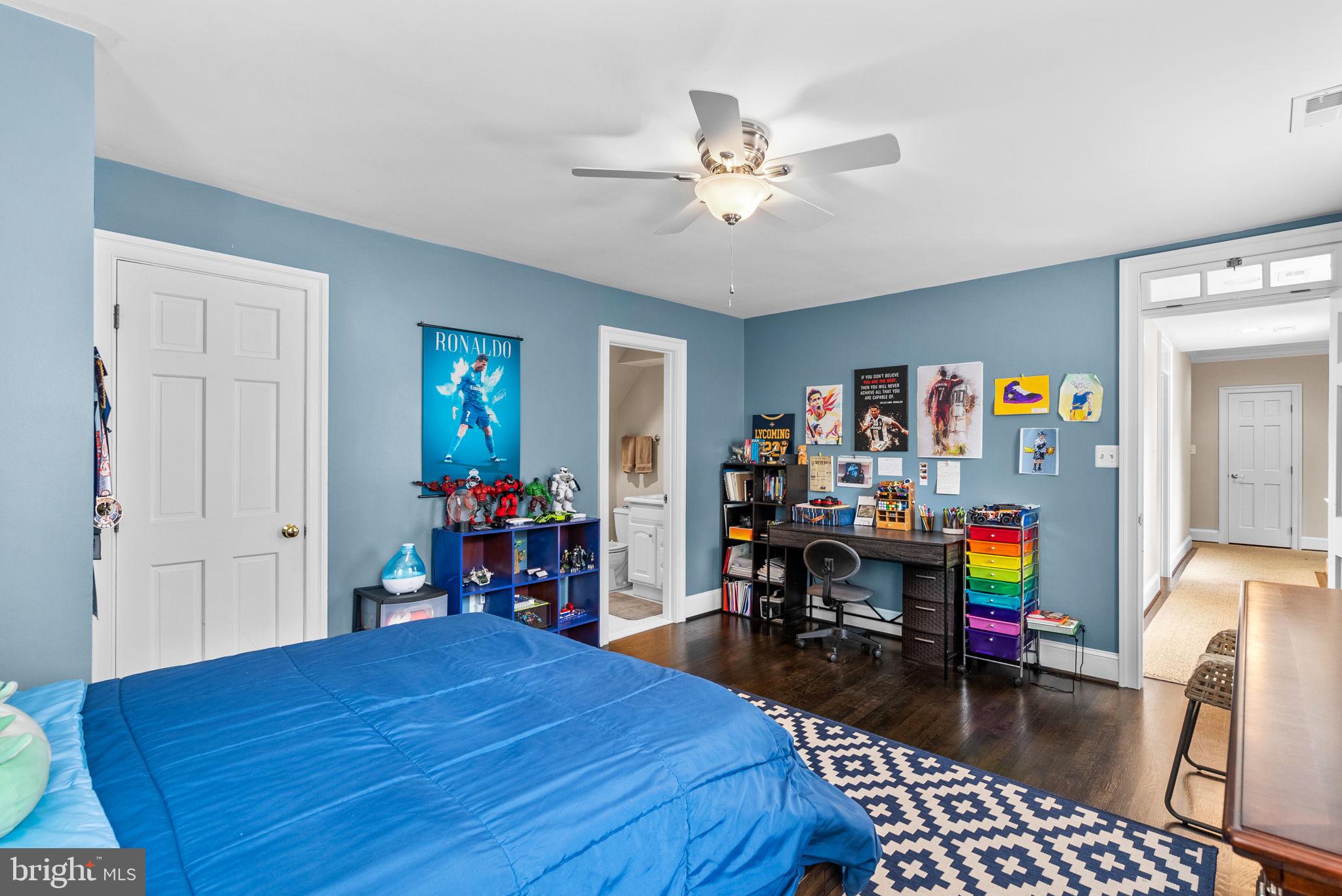 GLEN MILL KNOLLS - Residential