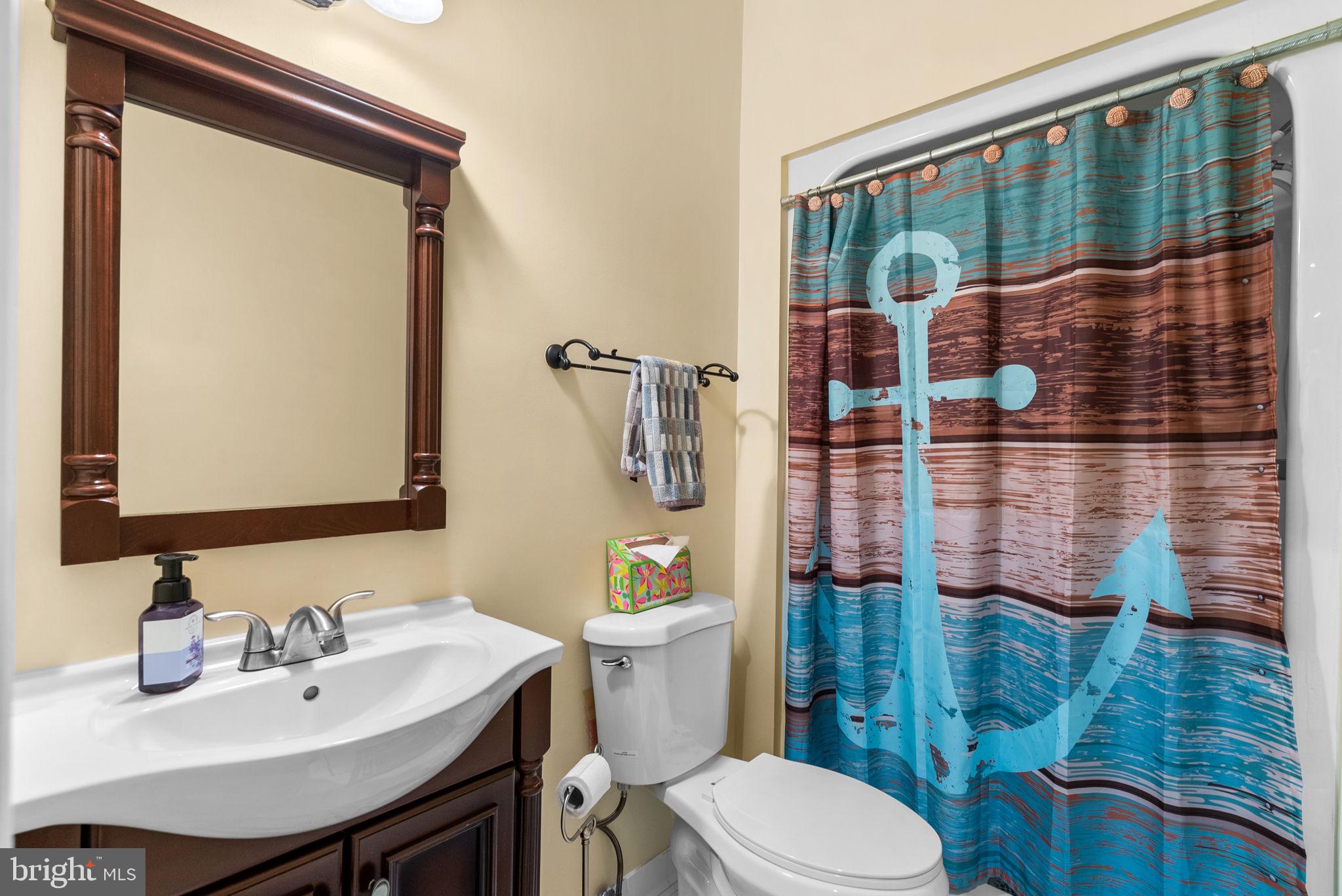 GLEN MILL KNOLLS - Residential