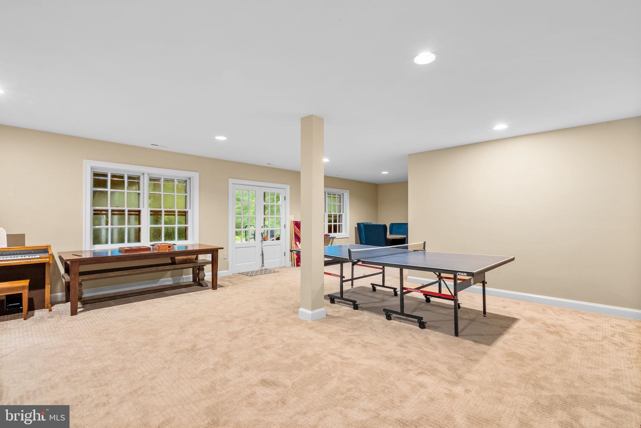 GLEN MILL KNOLLS - Residential