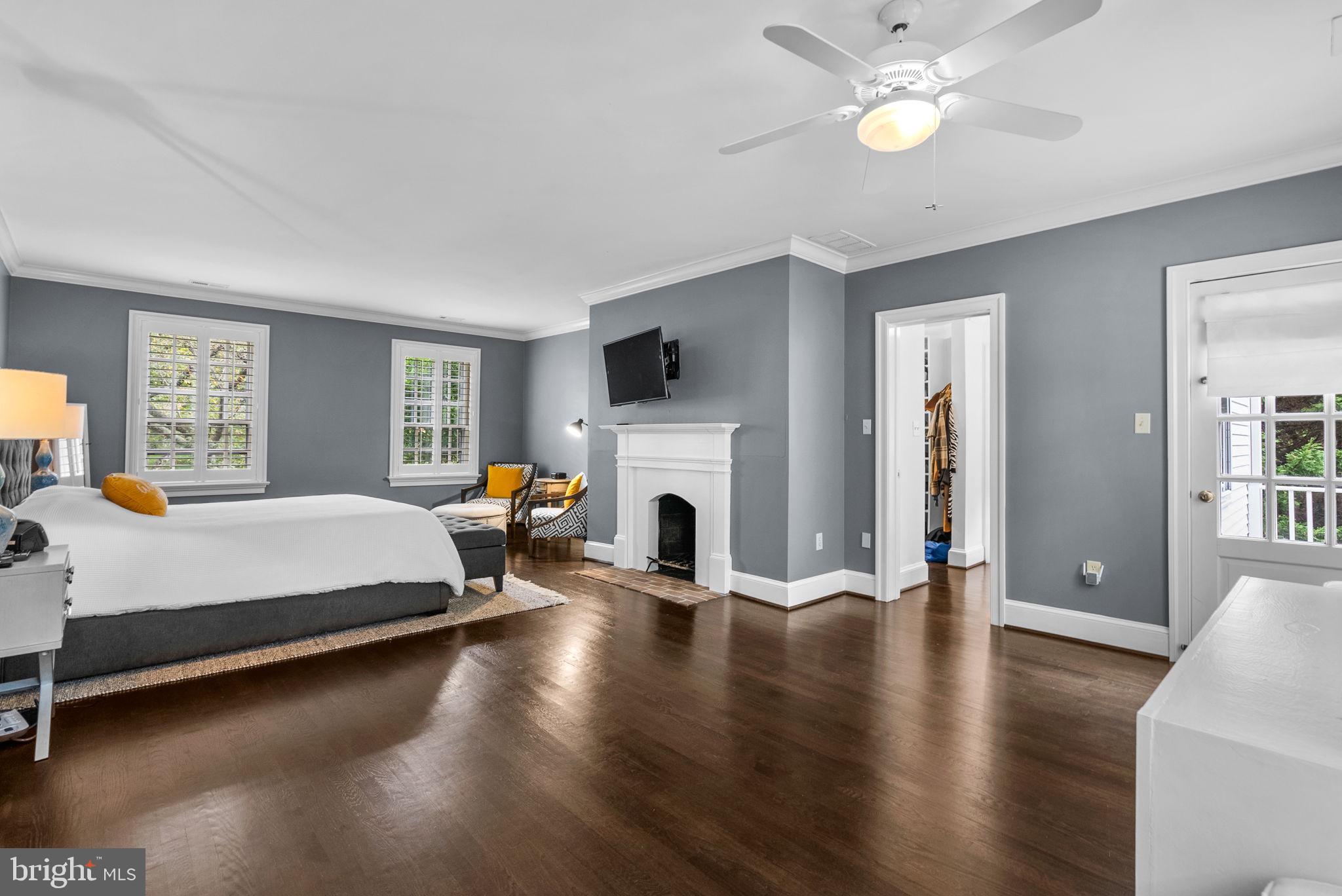 GLEN MILL KNOLLS - Residential