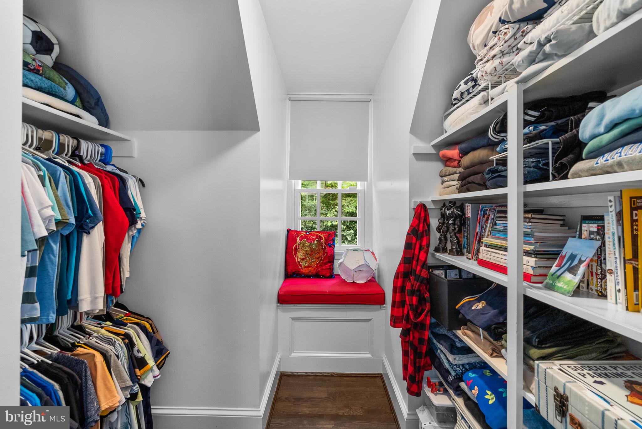 GLEN MILL KNOLLS - Residential