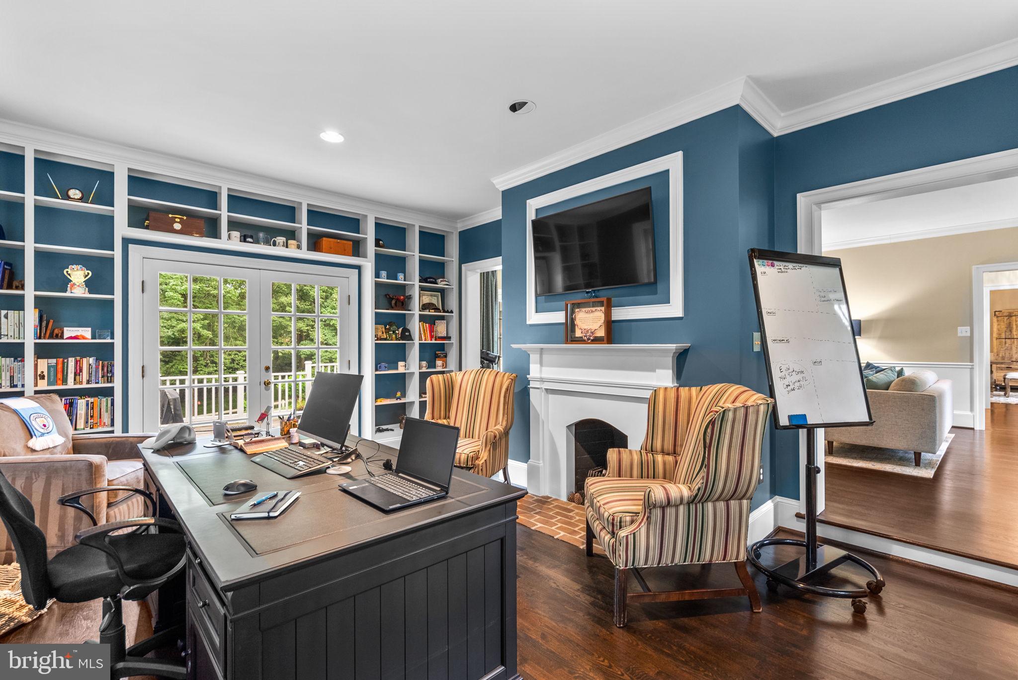 GLEN MILL KNOLLS - Residential