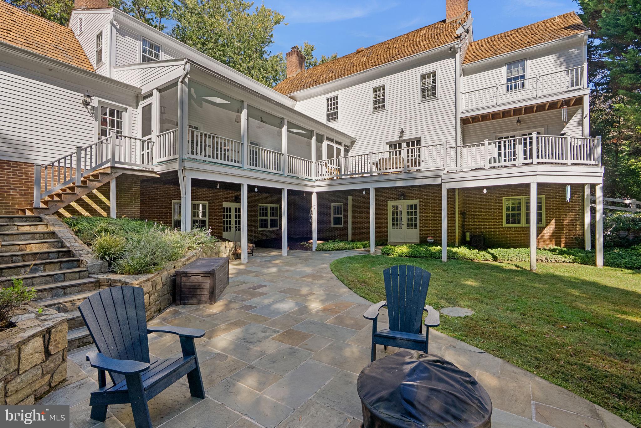 GLEN MILL KNOLLS - Residential