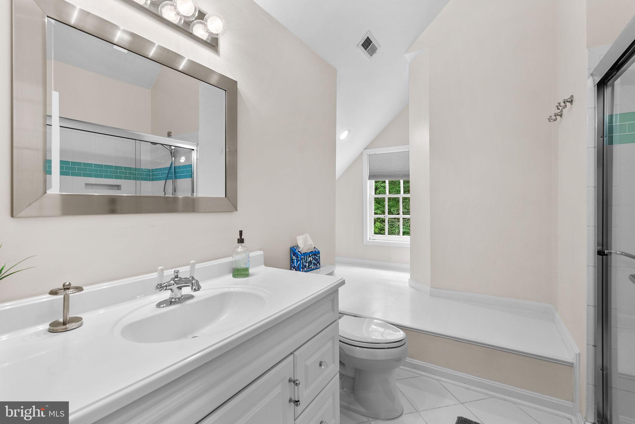 GLEN MILL KNOLLS - Residential