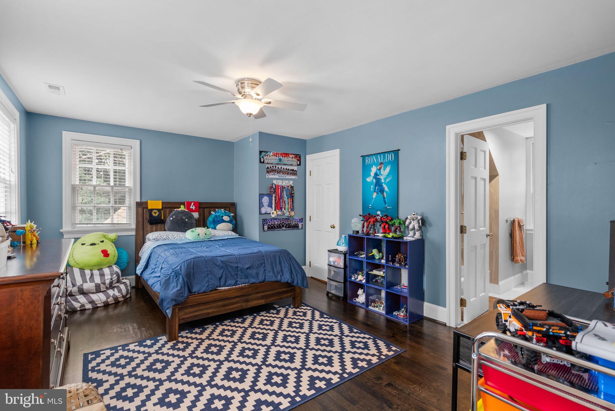 GLEN MILL KNOLLS - Residential