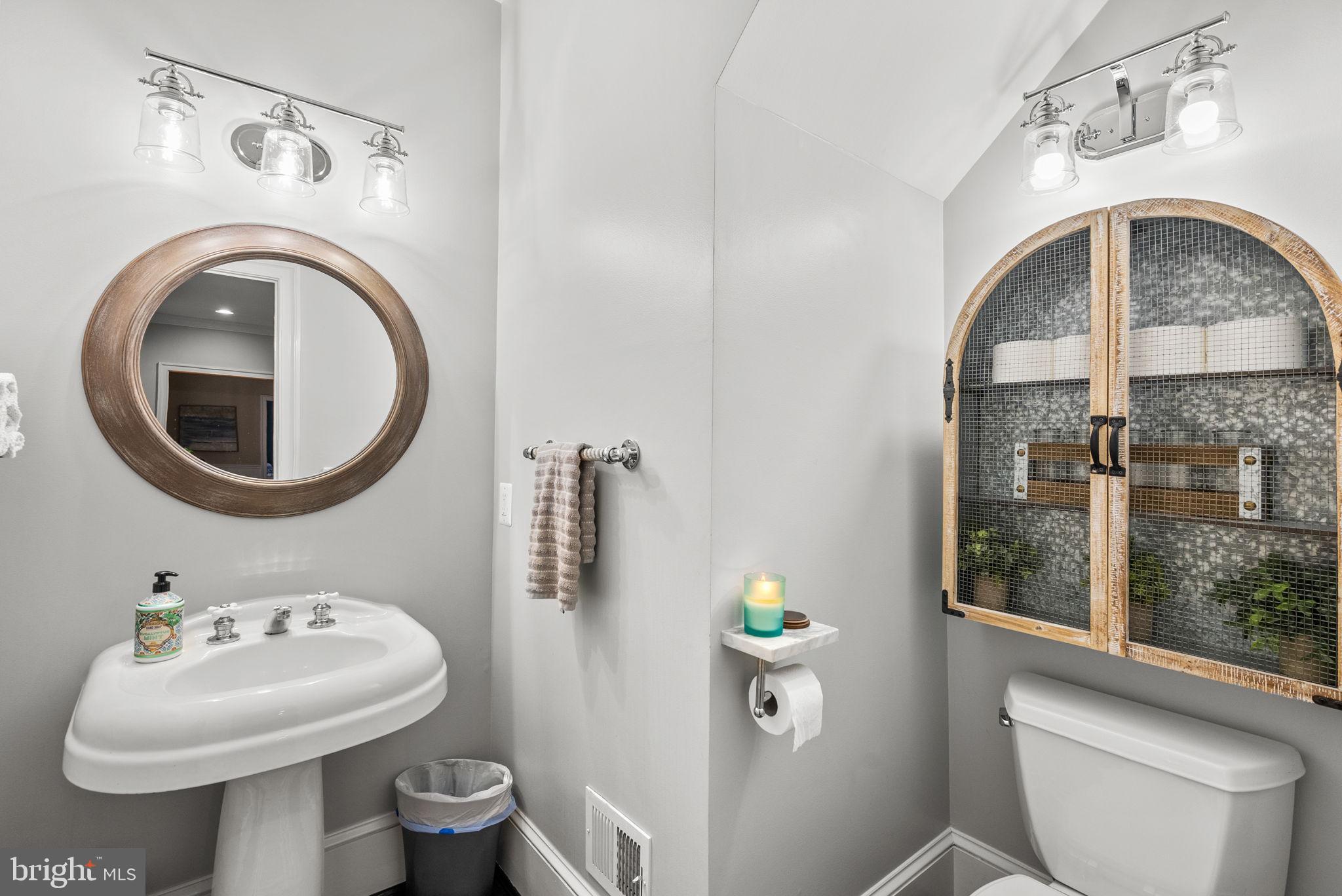 GLEN MILL KNOLLS - Residential