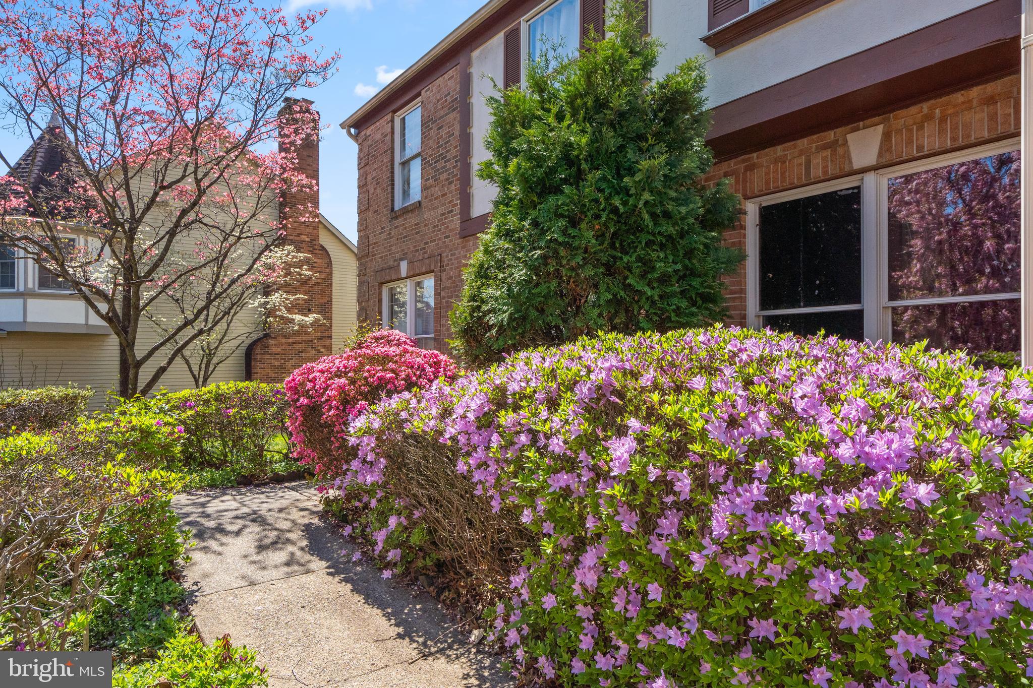 5408 KENNINGTON PLACE