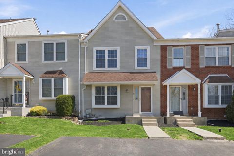 Photo of 11 Victoria Drive, ASTON, PA 19014 (MLS # PADE2112096)