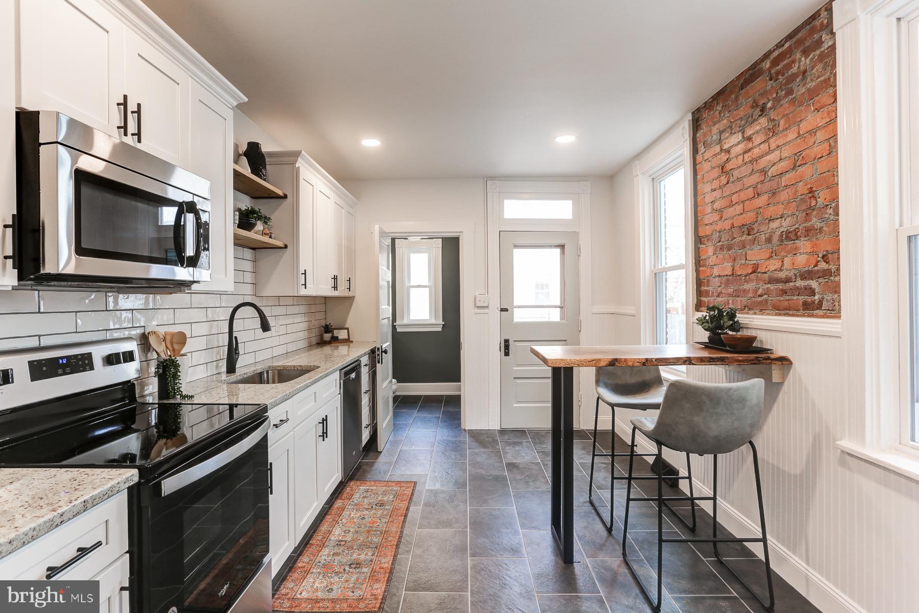 NORTHWEST END OF TOWN - Residential