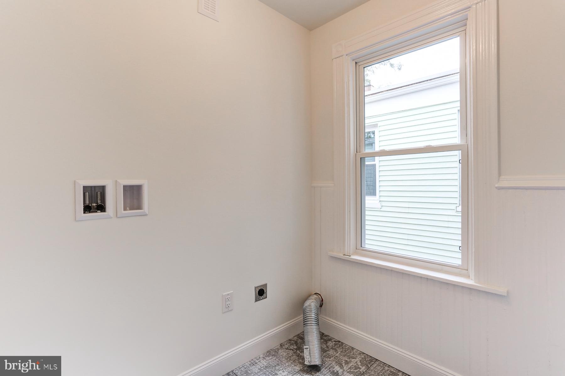 NORTHWEST END OF TOWN - Residential