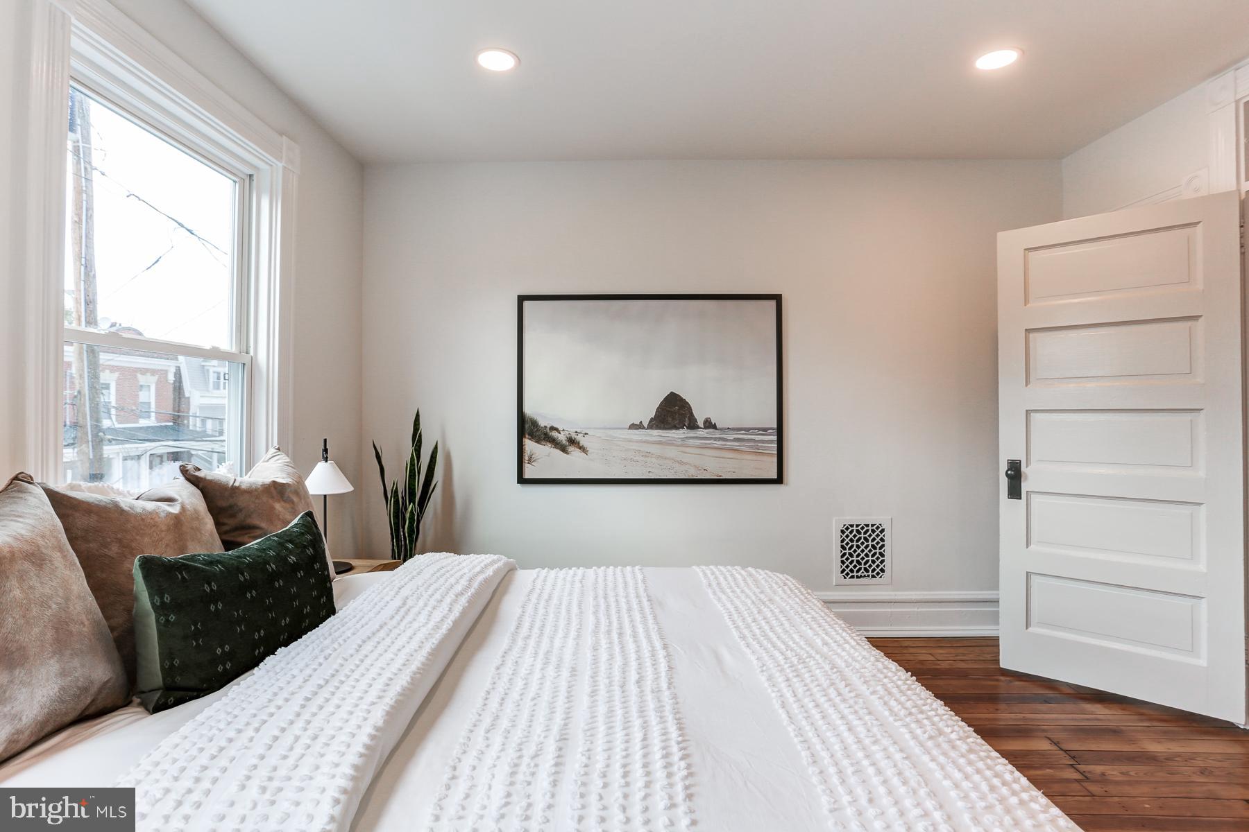 NORTHWEST END OF TOWN - Residential