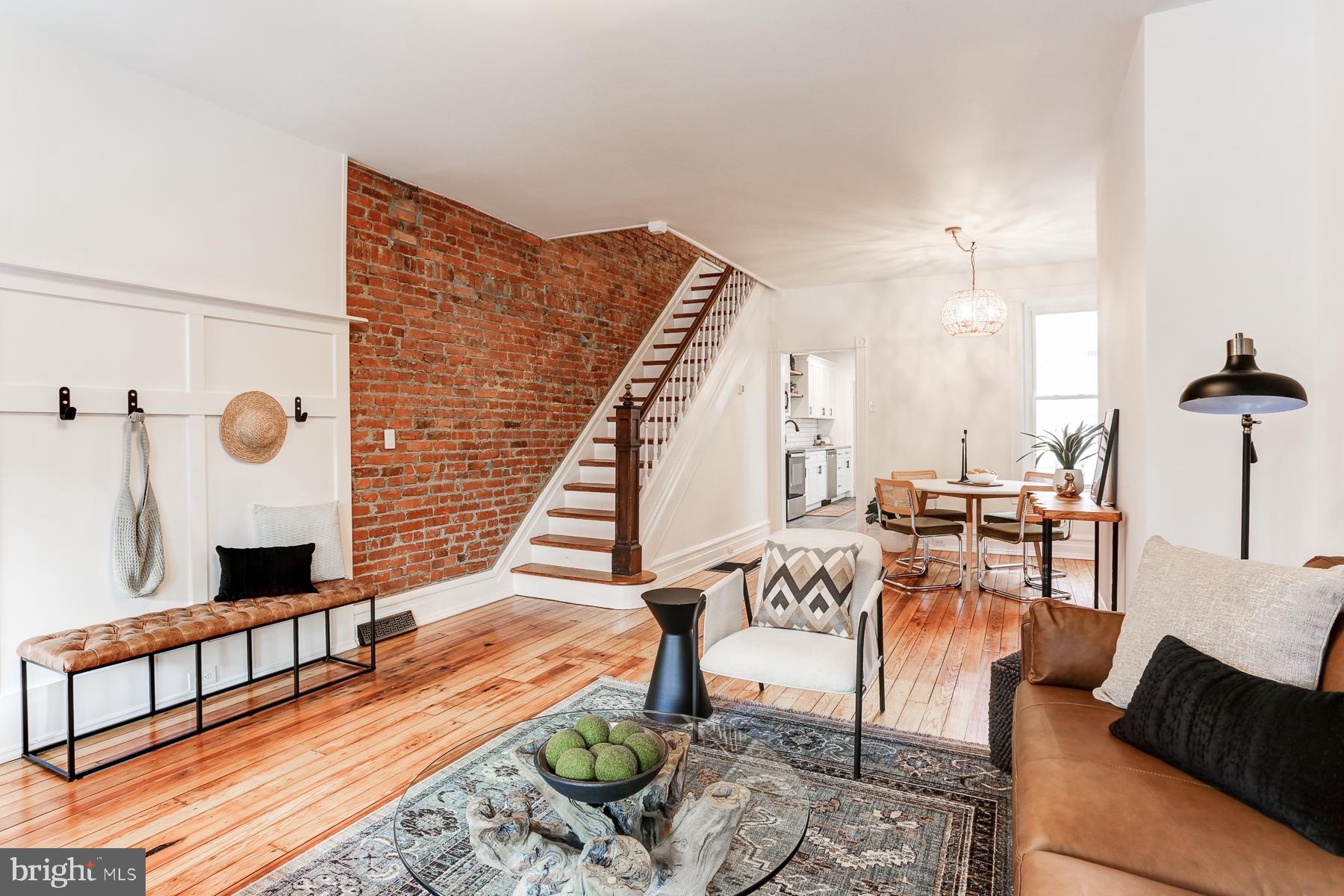 NORTHWEST END OF TOWN - Residential