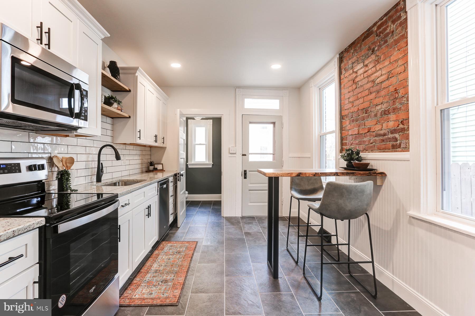 NORTHWEST END OF TOWN - Residential