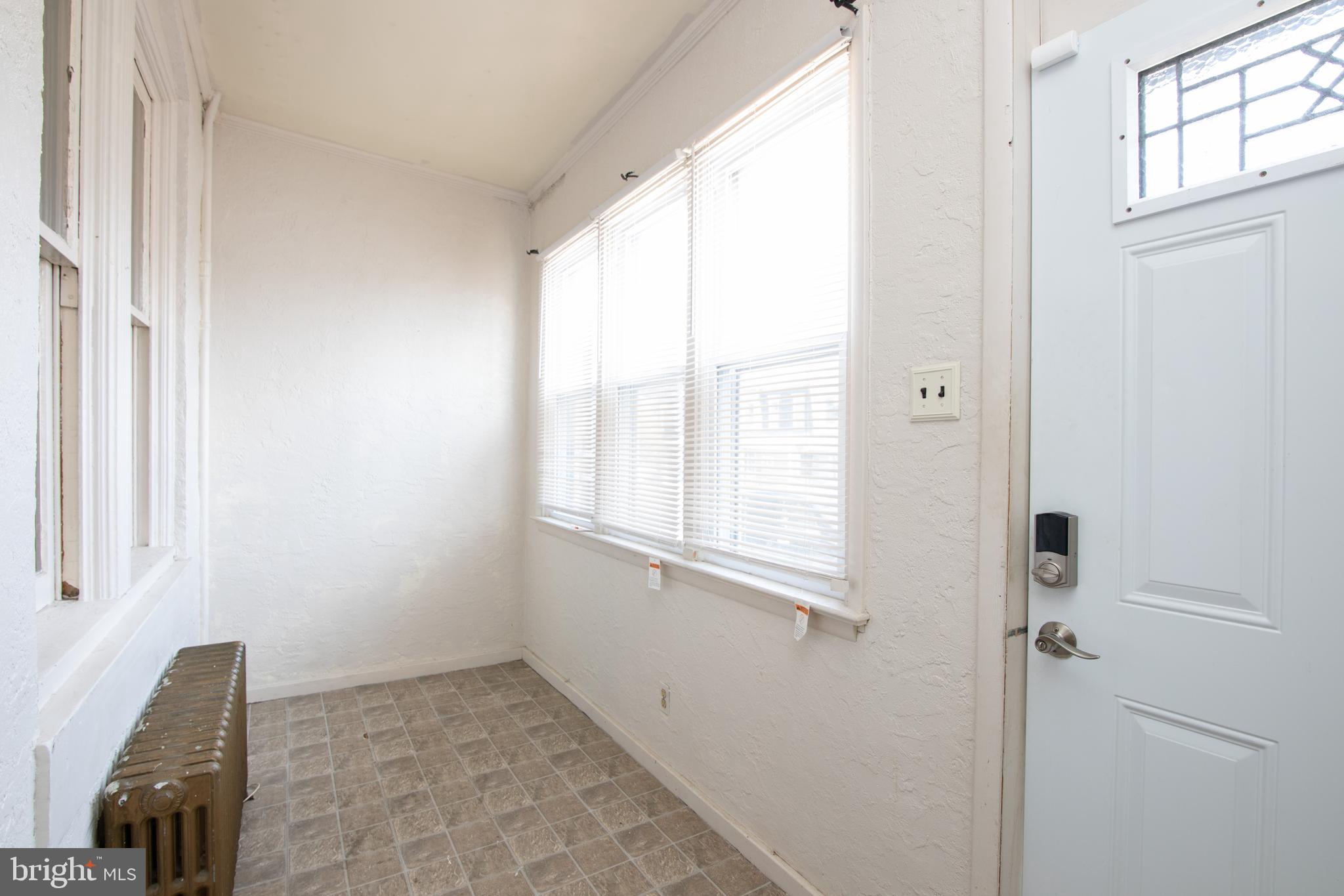 ELMWOOD PARK - Residential