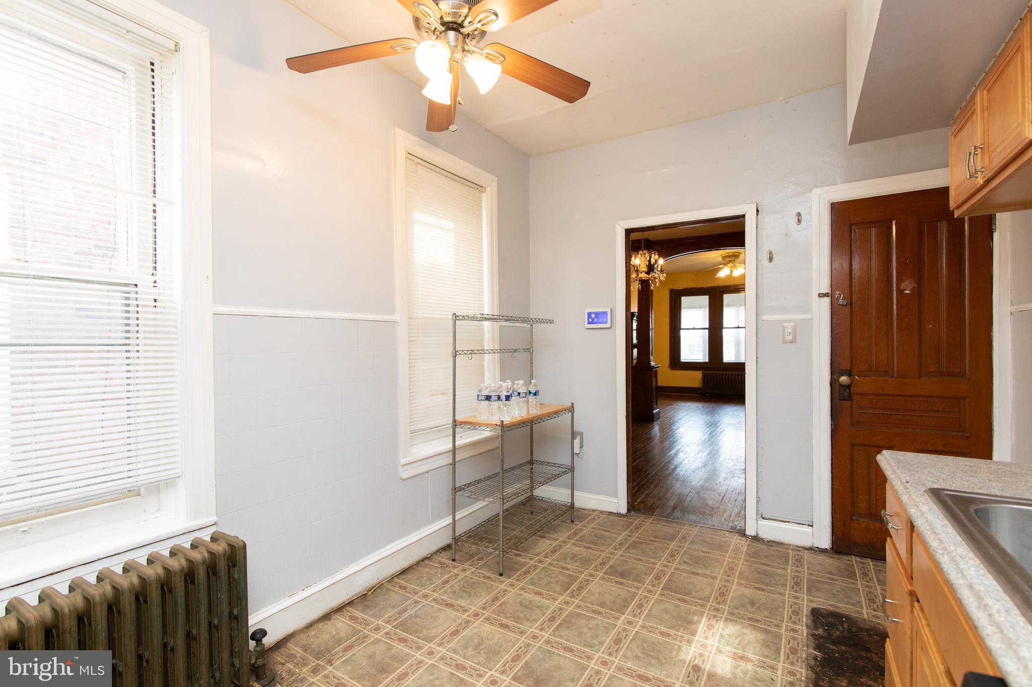 ELMWOOD PARK - Residential