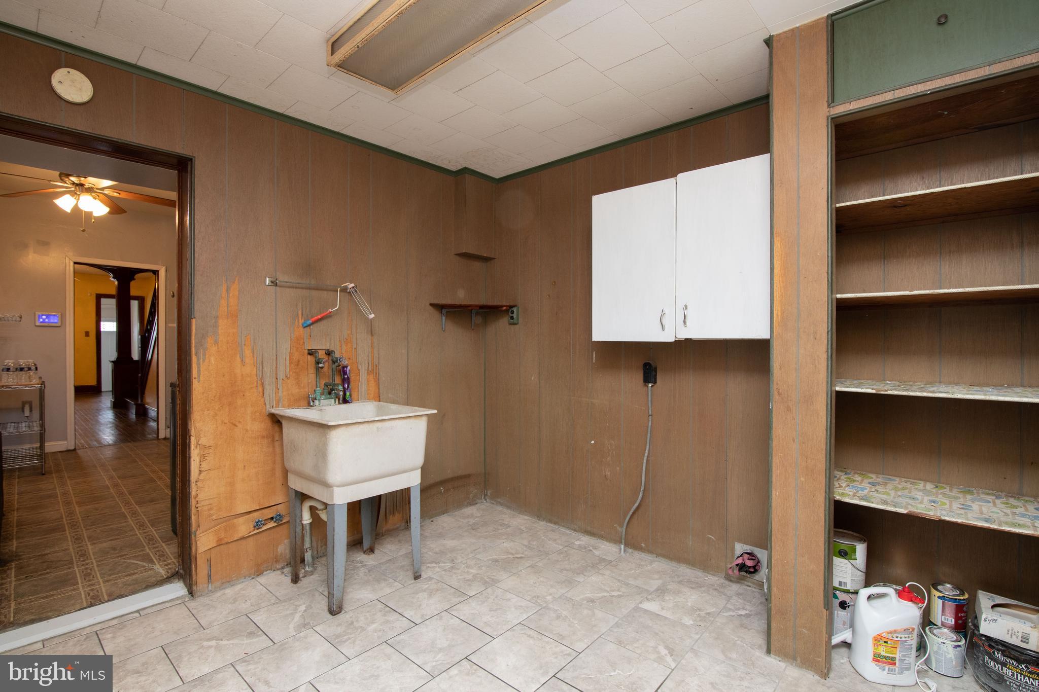 ELMWOOD PARK - Residential