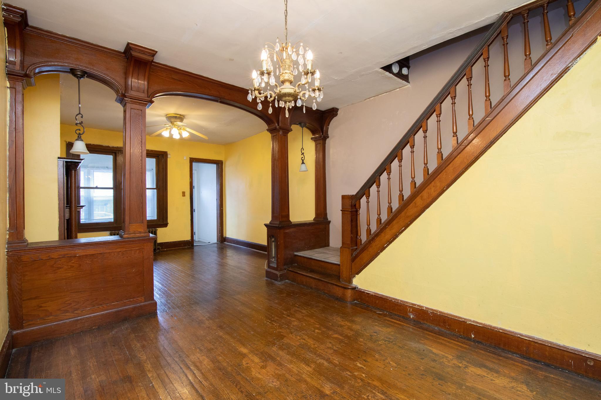 ELMWOOD PARK - Residential