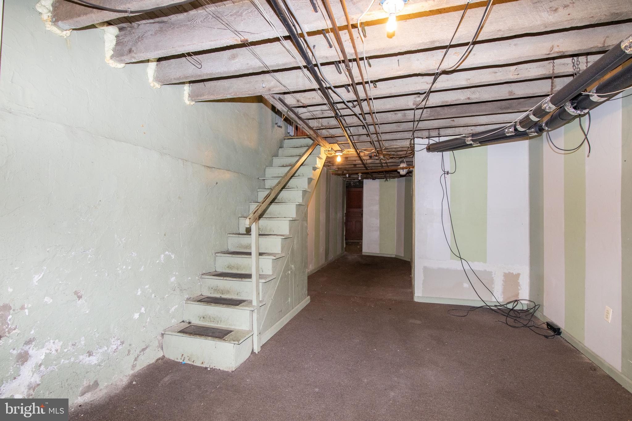 ELMWOOD PARK - Residential