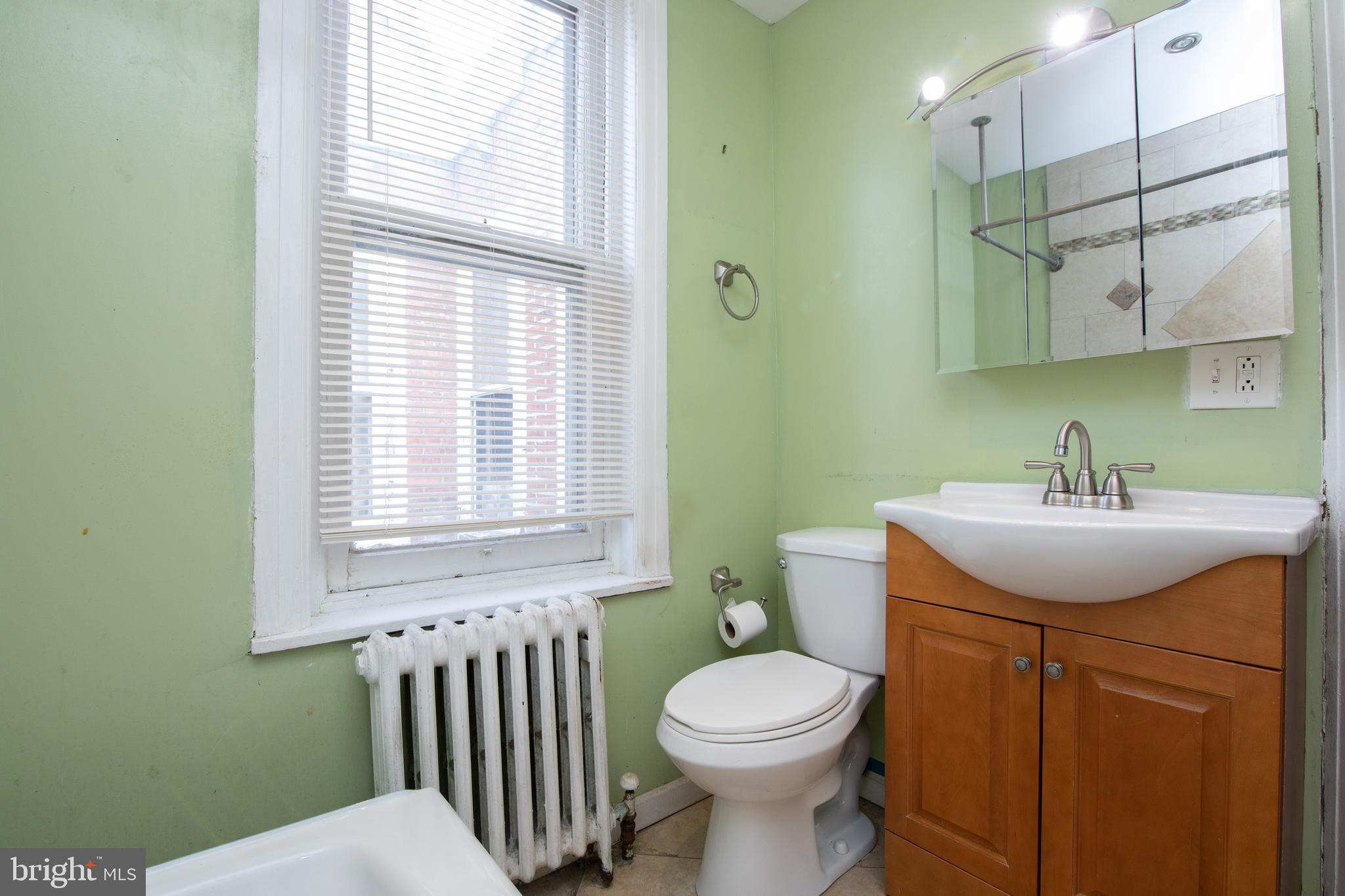 ELMWOOD PARK - Residential