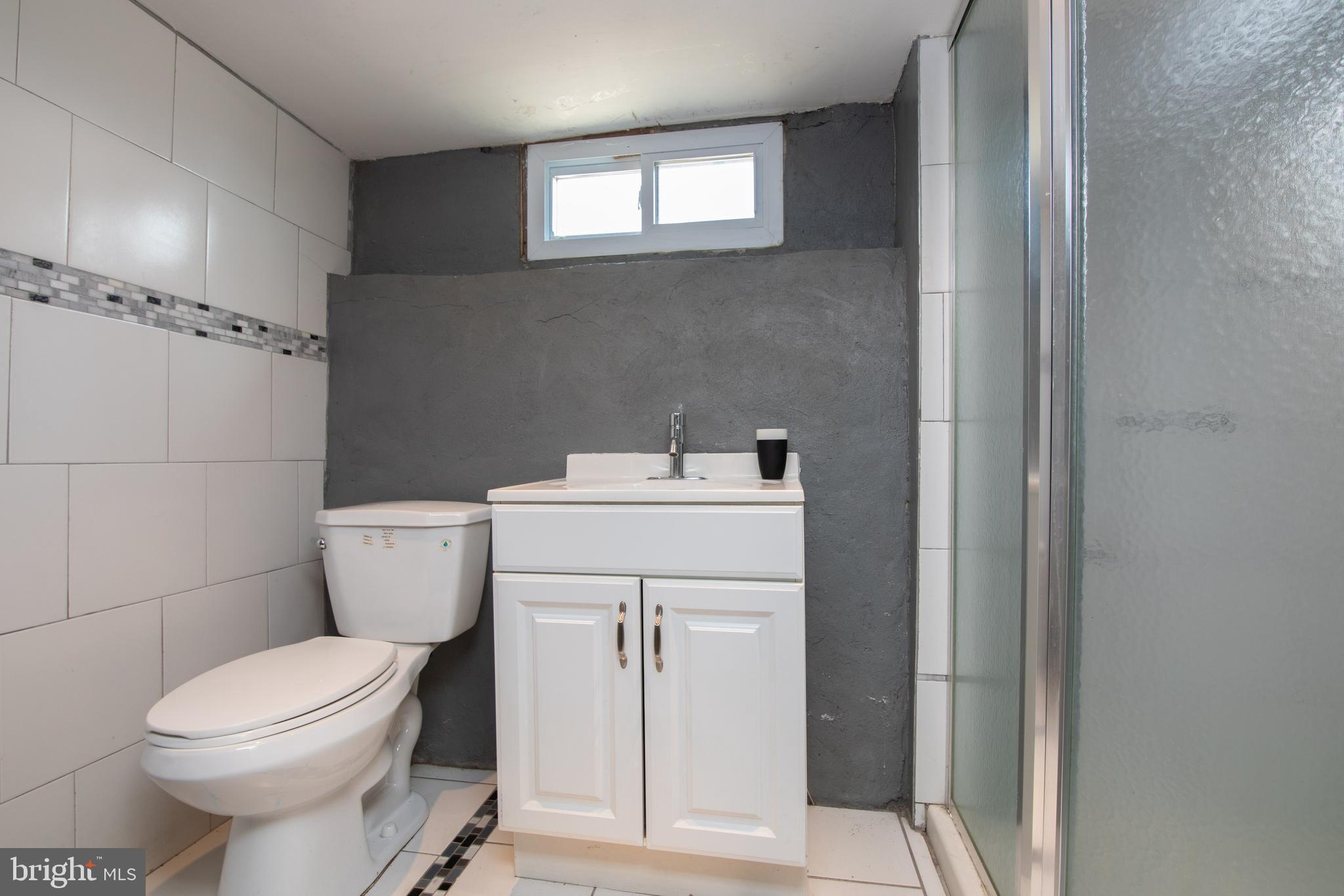 ELMWOOD PARK - Residential