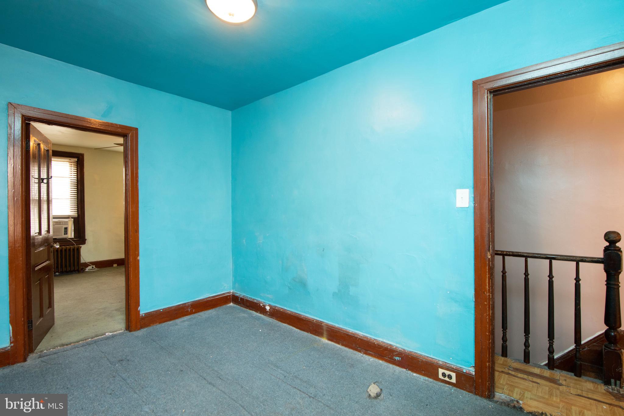 ELMWOOD PARK - Residential